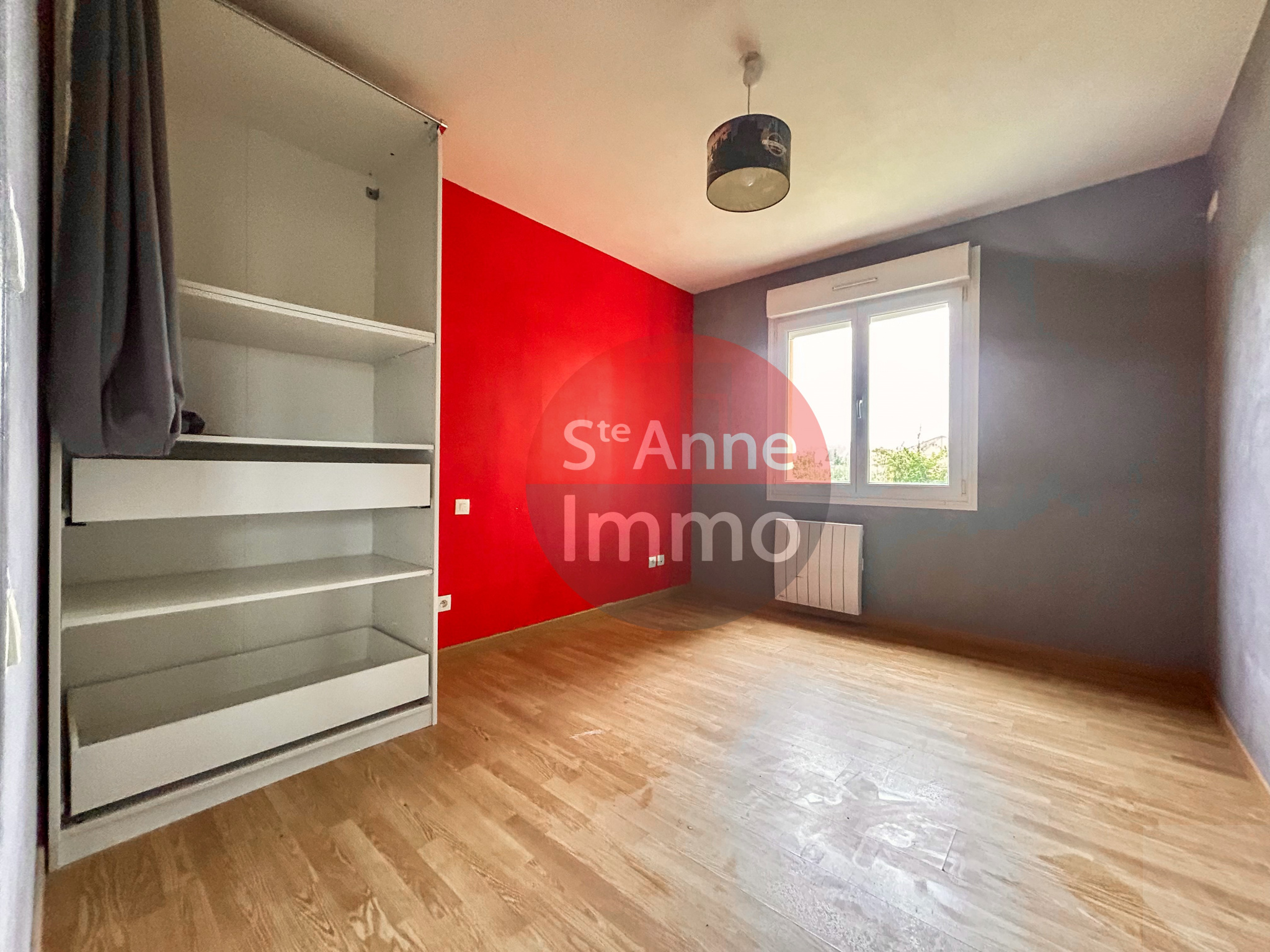 Immo80 – L'immobilier à Amiens et dans la Somme-SAILLY-SAILLISEL – 90m2 – MAISON INDIVIDUELLE DE PLAIN PIED – 3 CHAMBRES – GARAGE – JARDIN – COUR