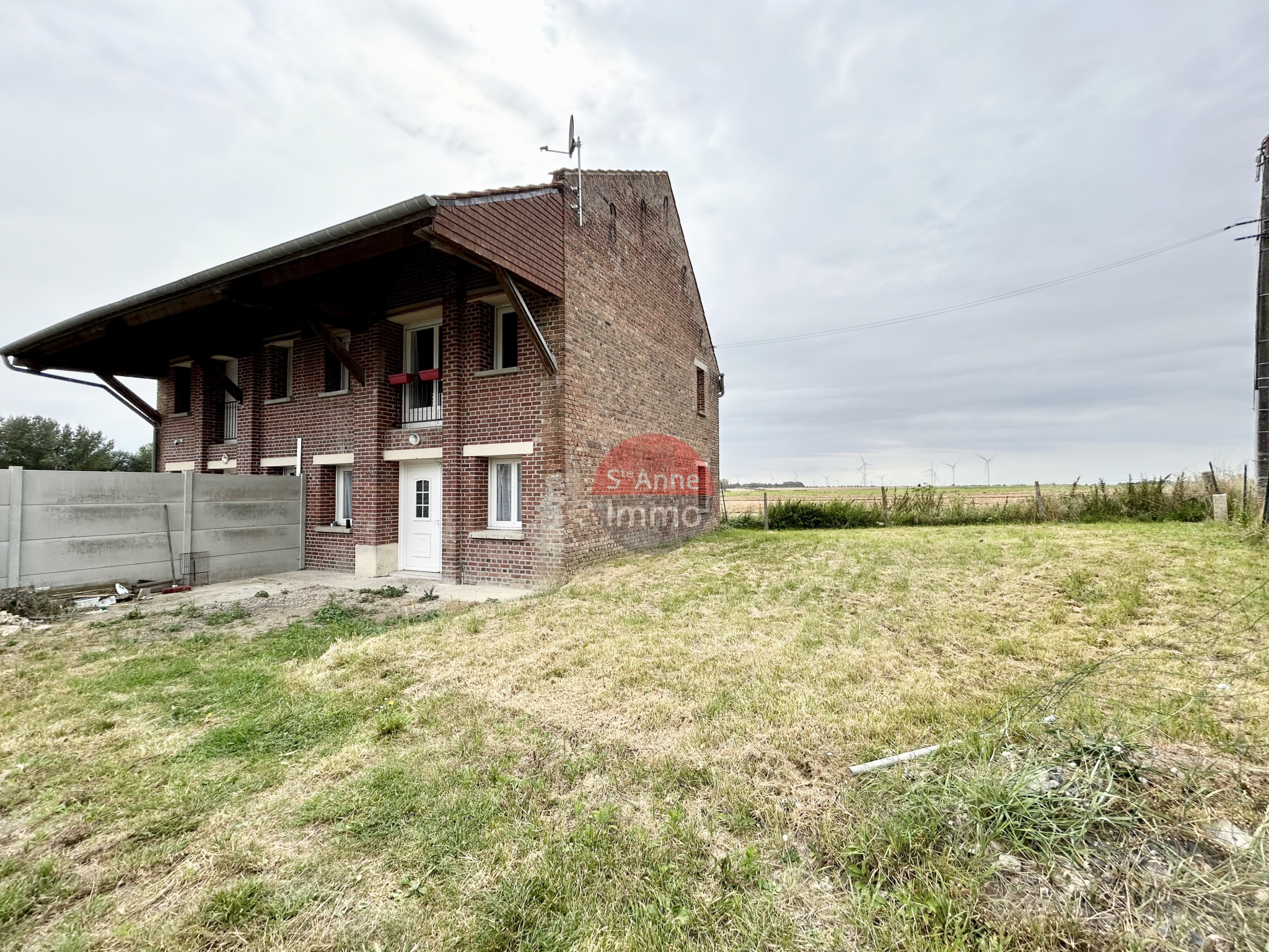 Immo80 – L'immobilier à Amiens et dans la Somme-FONCHES-FONCHETTE – MAISON SEMI-MITOYENNE – 3 CHAMBRES – COUR – JARDIN