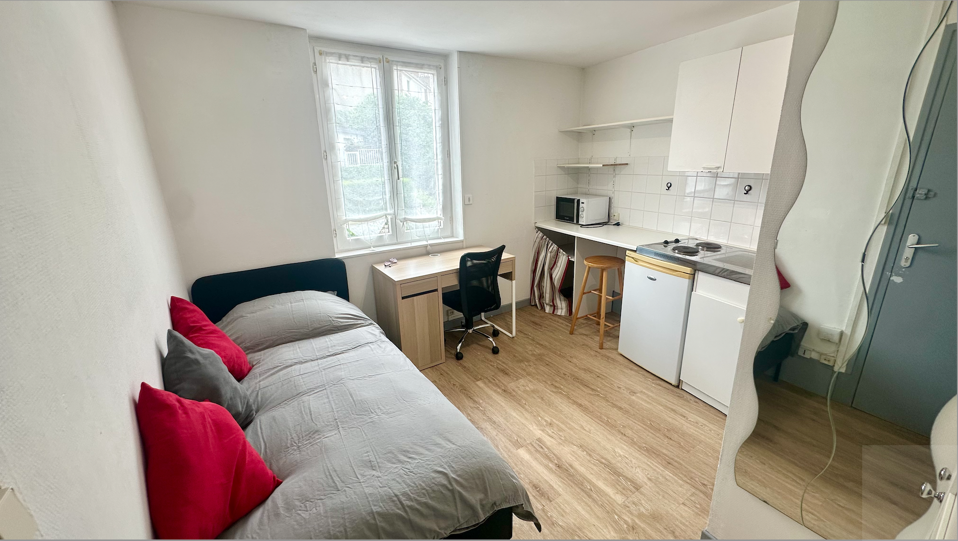 Immo80 – L'immobilier à Amiens et dans la Somme-AMIENS – QUARTIER SAINTE ANNE – STUDIO – MEUBLE