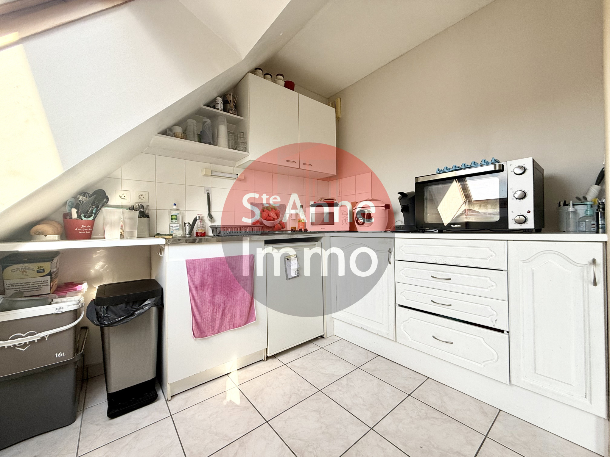 Immo80 – L'immobilier à Amiens et dans la Somme-AMIENS – QUARTIER SAINT ACHEUL – APPARTEMENT T2 – BALCON – PLACE DE PARKING – DERNIERE ETAGE
