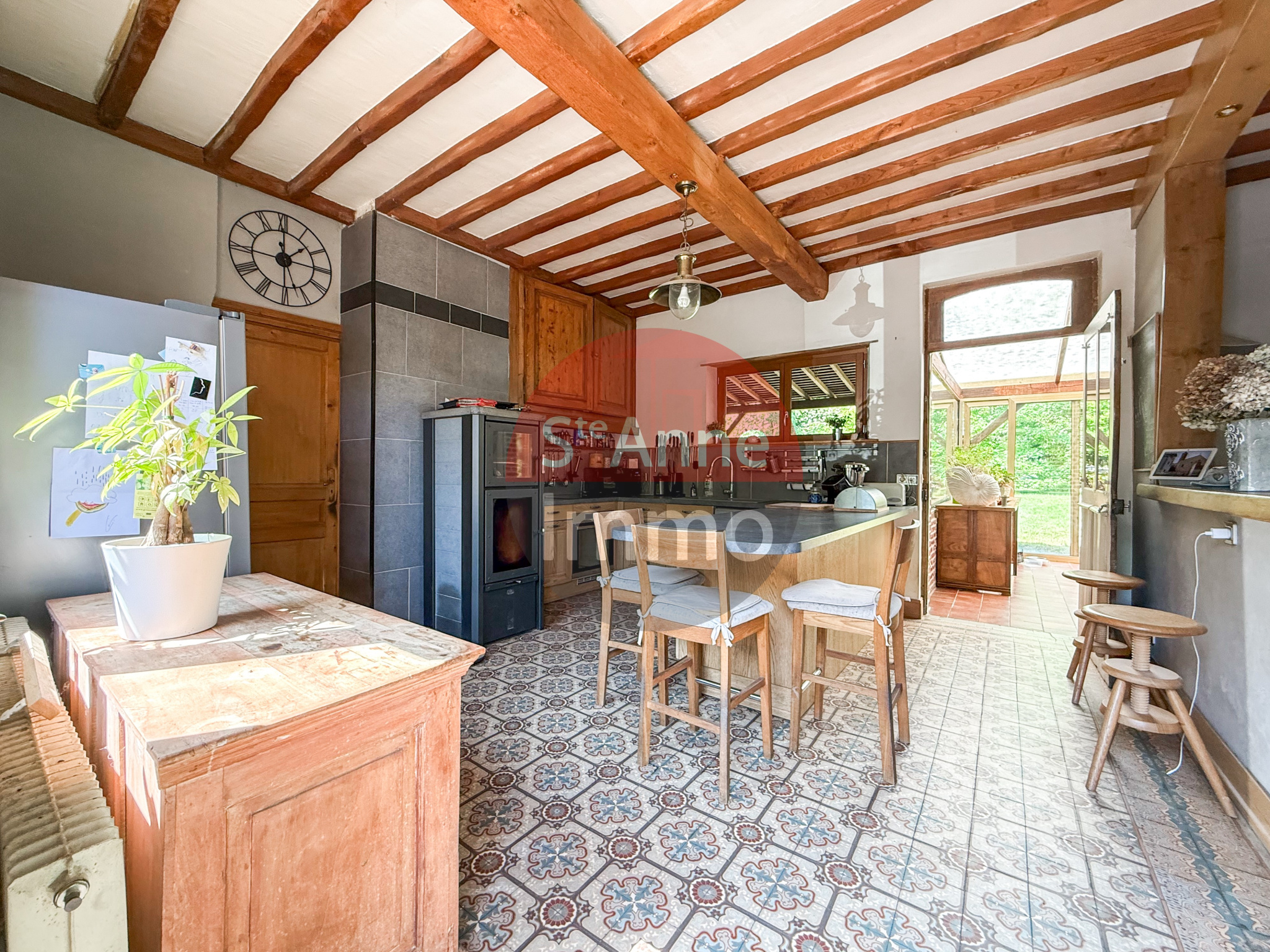 Immo80 – L'immobilier à Amiens et dans la Somme-ROUVROY-EN-SANTERRE – MAISON INDIVIDUELLE – AUTONOMIE DE PLAIN PIED – 4 CHAMBRES – JARDIN – TERRASSE – DEPENDA