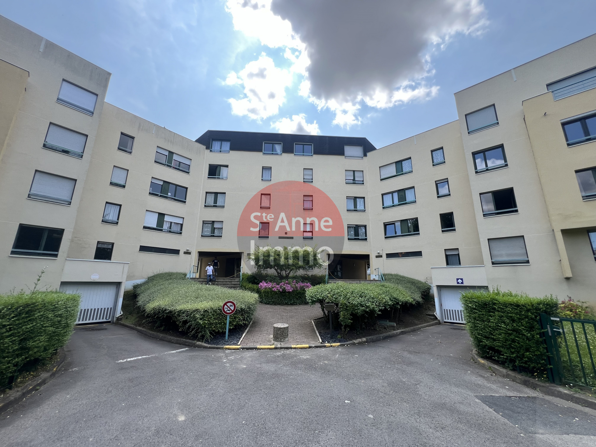 Immo80 – L'immobilier à Amiens et dans la Somme-AMIENS – SAINT ACHEUL – APPARTEMENT T2 – RÉSIDENCE SECURISÉE – PARKING – CAVE