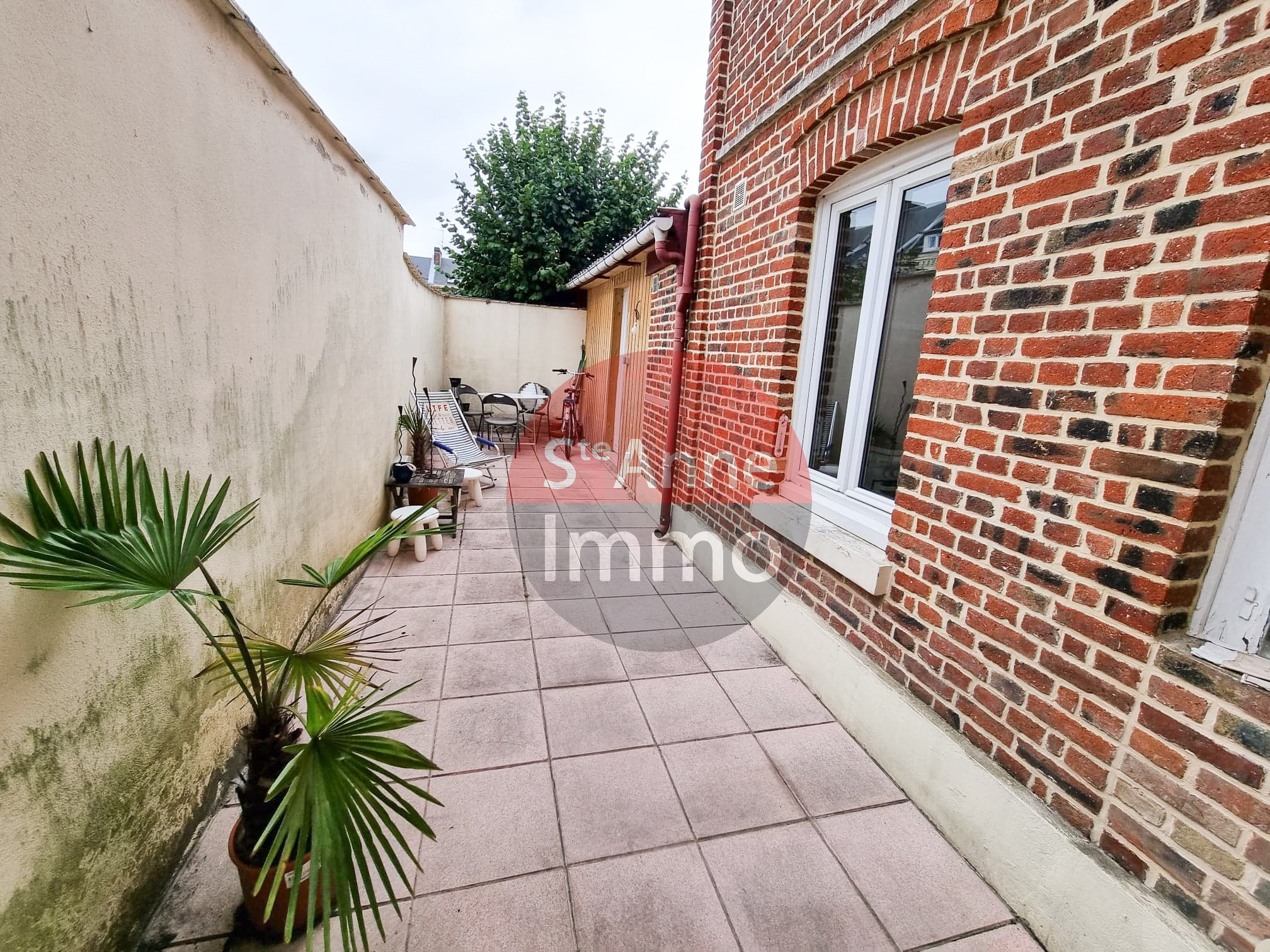 Immo80 – L'immobilier à Amiens et dans la Somme-AMIENS – SAINTE ANNE – 5 MIN GARE – AMIENOISE – 105M2 – 3 CHAMBRES + BUREAU – COUR