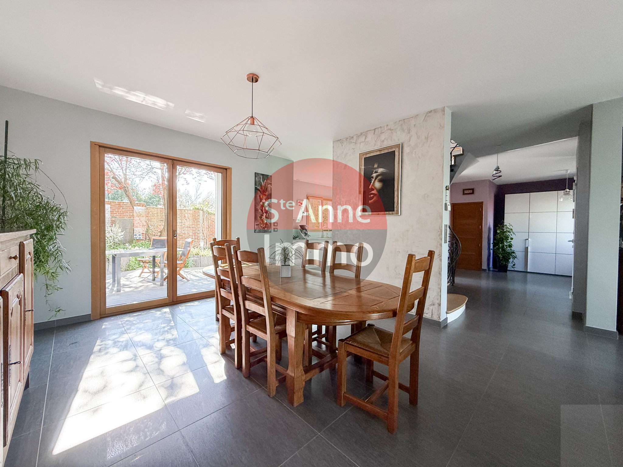 Immo80 – L'immobilier à Amiens et dans la Somme-ROYE – PAVILLON INDIVIDUEL – SOUS SOL COMPLET – AUTONOMIE DE PLAIN PIED – 4 CHAMBRES – GARAGE – JARDIN