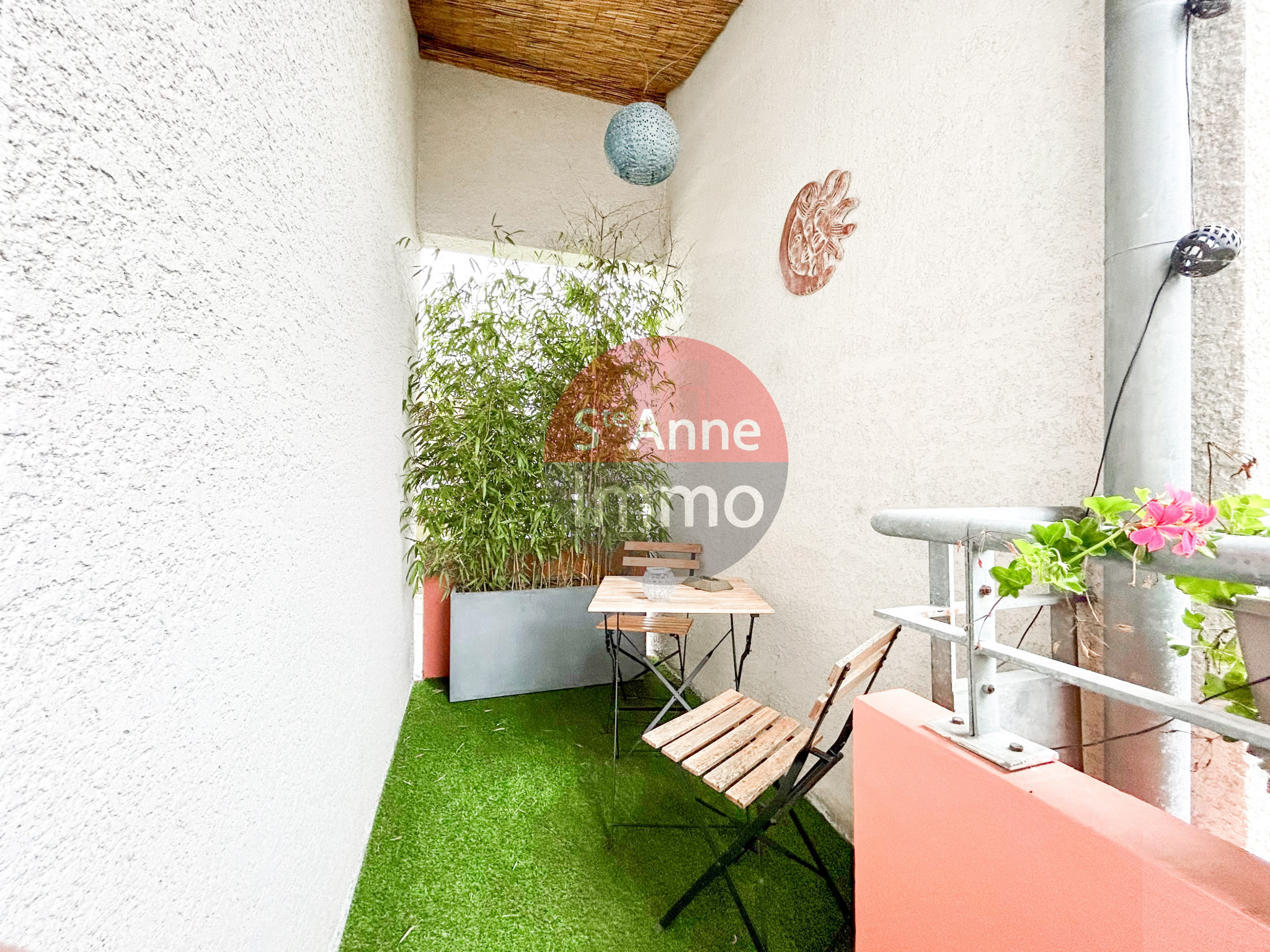 Immo80 – L'immobilier à Amiens et dans la Somme-ROYE – MAISON SEMI-MITOYENNE – 4 CHAMBRES – JARDIN – GARAGE – TERRASSE