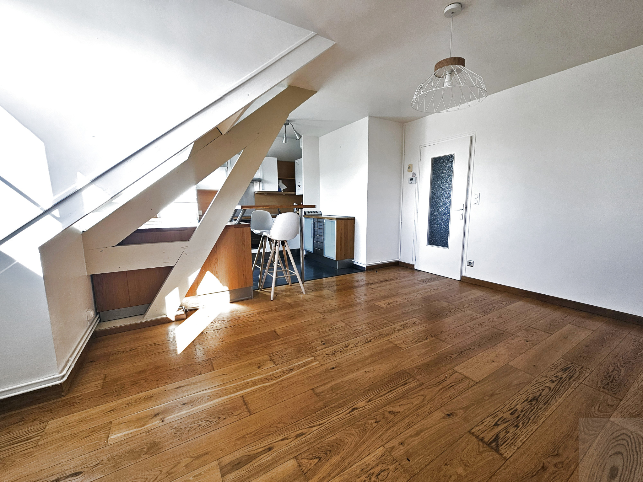 Immo80 – L'immobilier à Amiens et dans la Somme-AMIENS – HENRIVILLE APPARTEMENT F2 AVEC PARKING ET CAVE ET JARDIN COMMUN