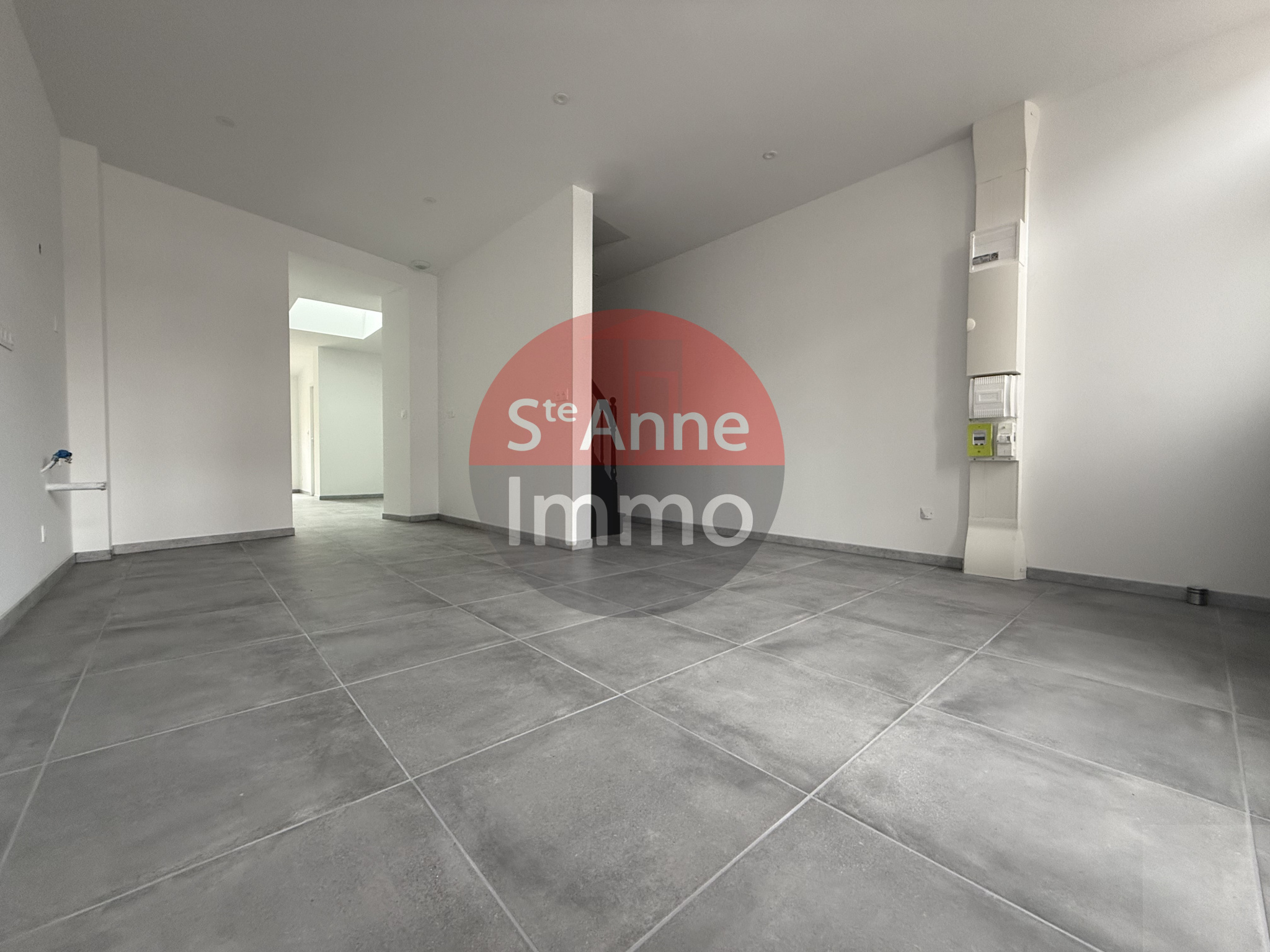 Immo80 – L'immobilier à Amiens et dans la Somme-AMIENS – QUARTIER SAINT PIERRE – AMIENOISE ENTIEREMENT RENOVER – 3 CHAMBRES...