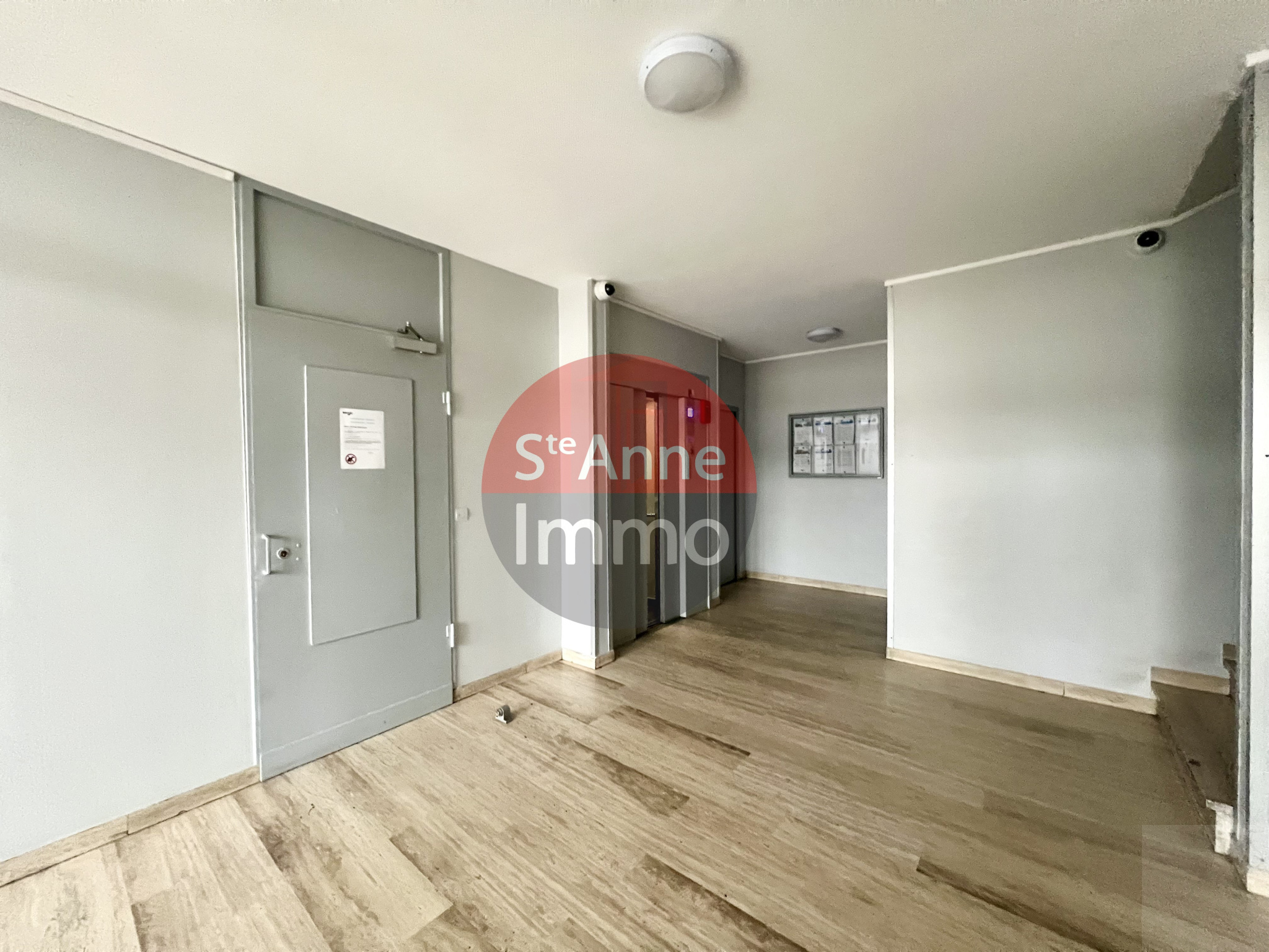 Immo80 – L'immobilier à Amiens et dans la Somme-AMIENS – QUARTIER LA HOTOIE – APPARTEMENT T3 – DERNIER ETAGE – PLACE DE PARKING – ASCENSEUR