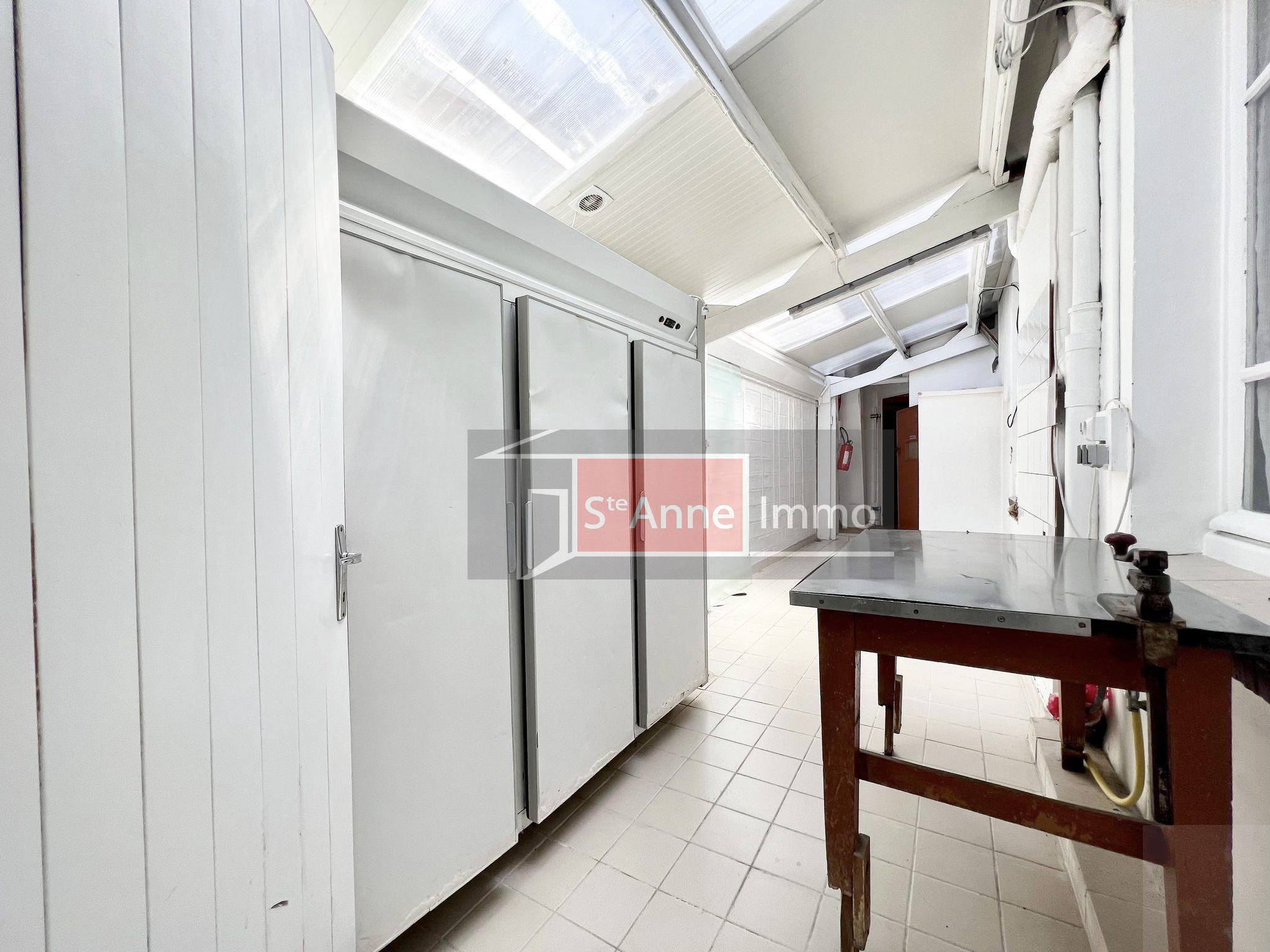 Immo80 – L'immobilier à Amiens et dans la Somme-MONTDIDIER – MAISON D’HABITATION + LOCAL COMMERCIAL – 3 CHAMBRES