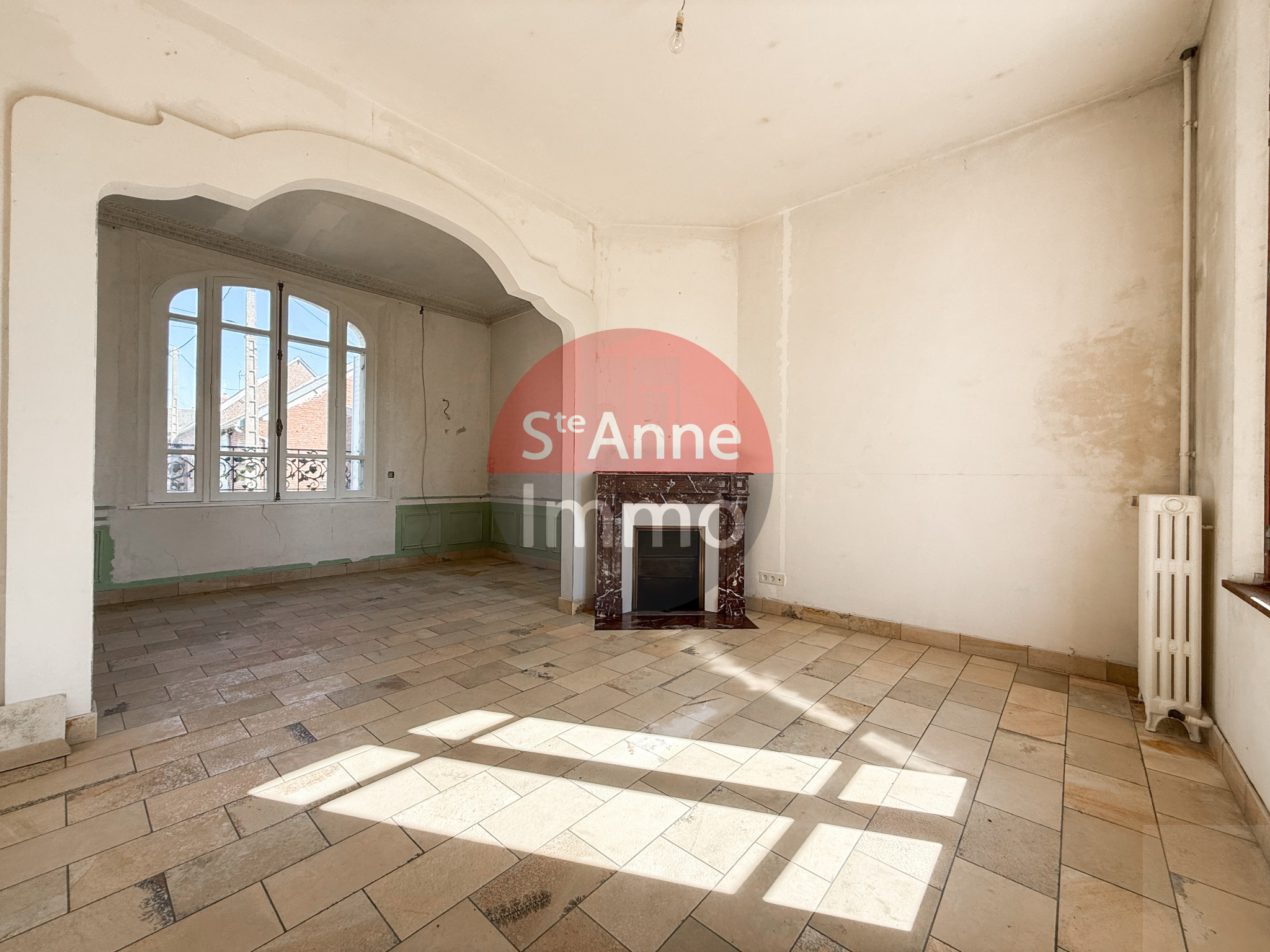 Immo80 – L'immobilier à Amiens et dans la Somme-DAMERY – MAISON DE MAITRE – 3 CHAMBRES – GRENIER – SOUS SOL – CAVE – JARDIN – GARAGE
