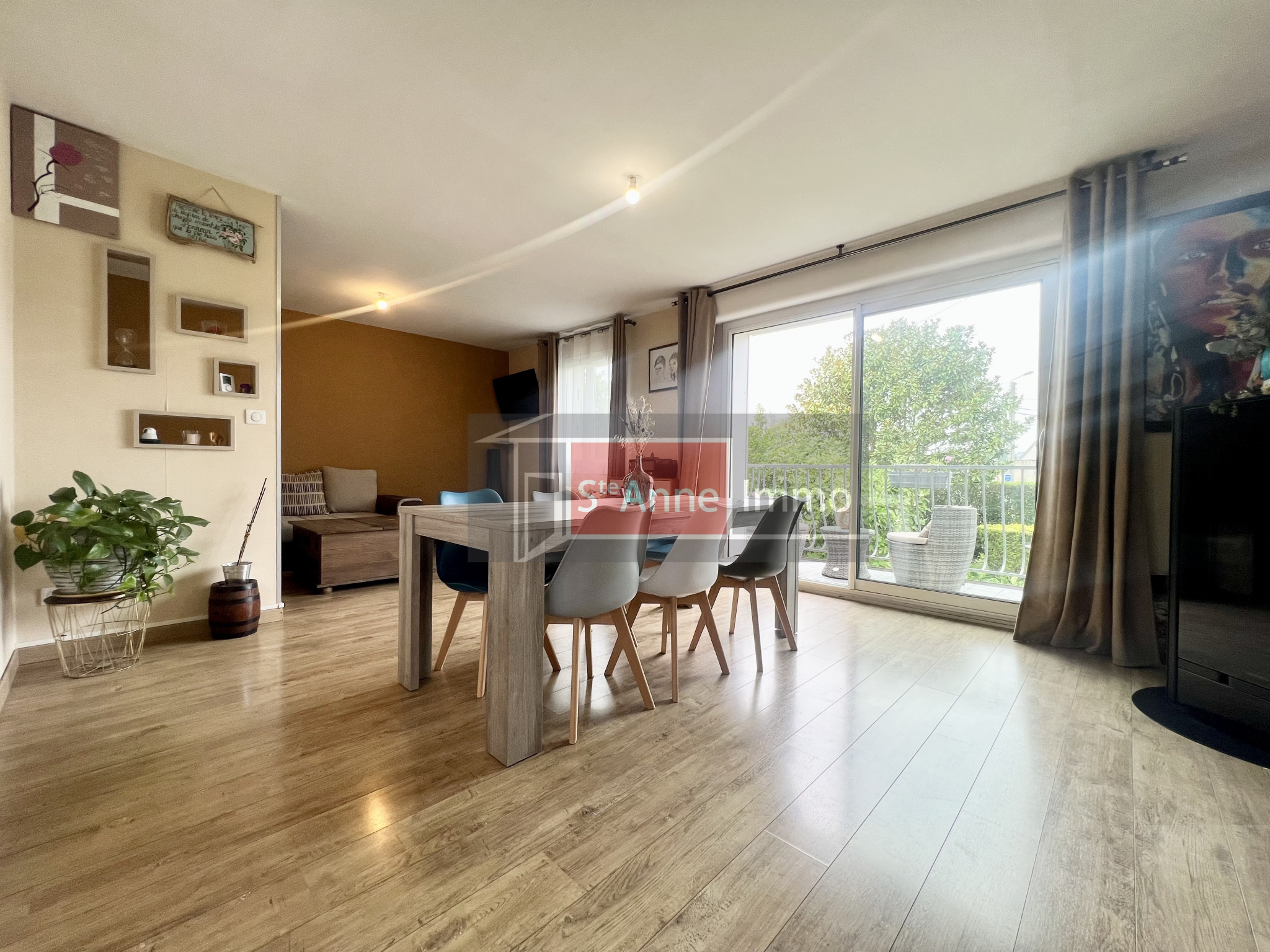 Immo80 – L'immobilier à Amiens et dans la Somme-BOVES – PAVILLON INDIVIDUEL DE PLAIN PIED ELEVEE SUR SOUS SOL COMPLET – 3 CHAMBRES – JARDIN CLOS ET ARBORE