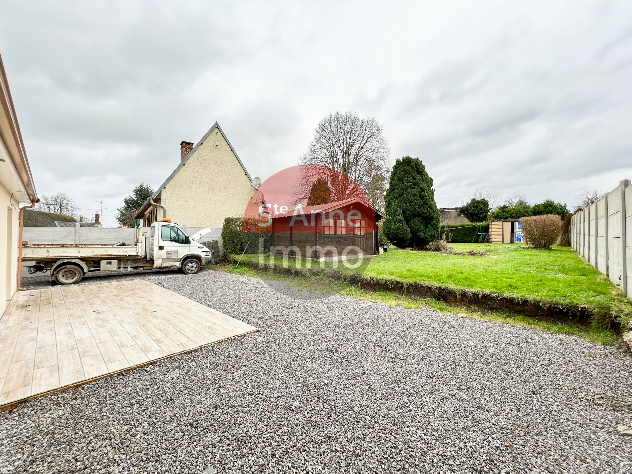 Immo80 – L'immobilier à Amiens et dans la Somme-OFFOY – PAVILLON INDIVIDUEL DE PLAIN PIED – 3 CHAMBRES – COUR – JARDIN