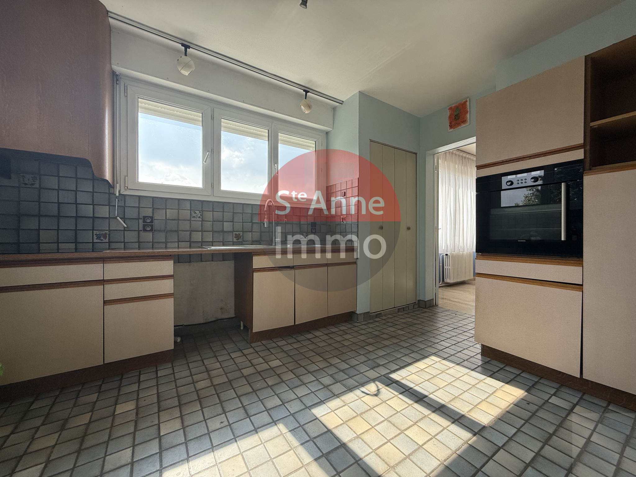 Immo80 – L'immobilier à Amiens et dans la Somme-AMIENS – QUARTIER SAINT ACHEUL – MAISON SEMI MITOYENNE – JARDIN – GARAGE