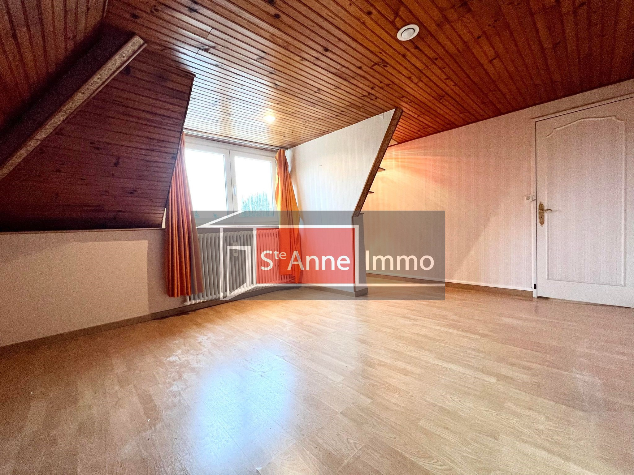 Immo80 – L'immobilier à Amiens et dans la Somme-CAMON – MAISON – 3 CHAMBRES – DOUBLES GARAGES – JARDIN – ACCES AUX HORTILLONS