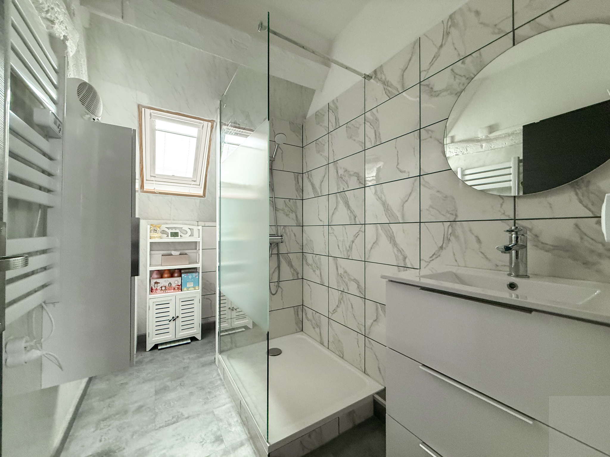 Immo80 – L'immobilier à Amiens et dans la Somme-ROSIERES-EN-SANTERRE – MAISON SEMI-MITOYENNE – 2 CHAMBRES – CAVE – GARAGE