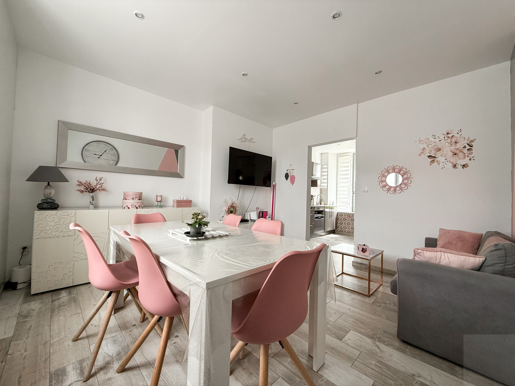 Immo80 – L'immobilier à Amiens et dans la Somme-ROSIERES-EN-SANTERRE – MAISON SEMI-MITOYENNE – 2 CHAMBRES – CAVE – GARAGE