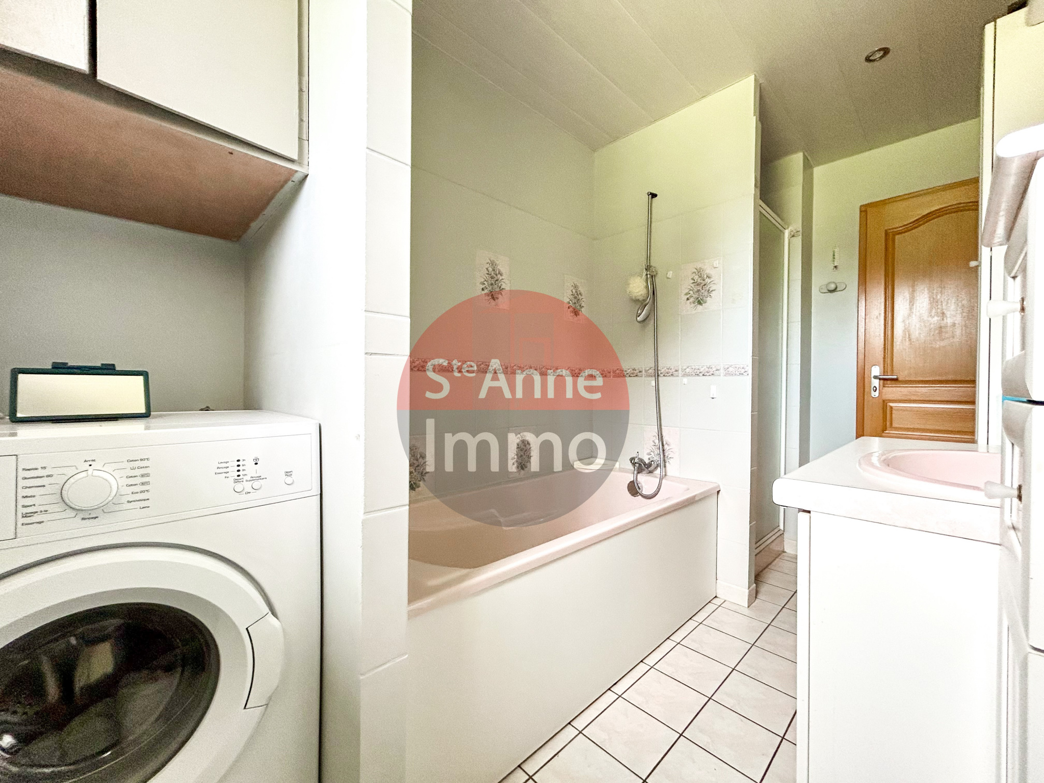 Immo80 – L'immobilier à Amiens et dans la Somme-ROYE – PAVILLON INDIVIDUEL ELEVE SUR SOUS SOL COMPLET – PLAIN-PIED – 3 CHAMBRES – JARDIN – GARAGE