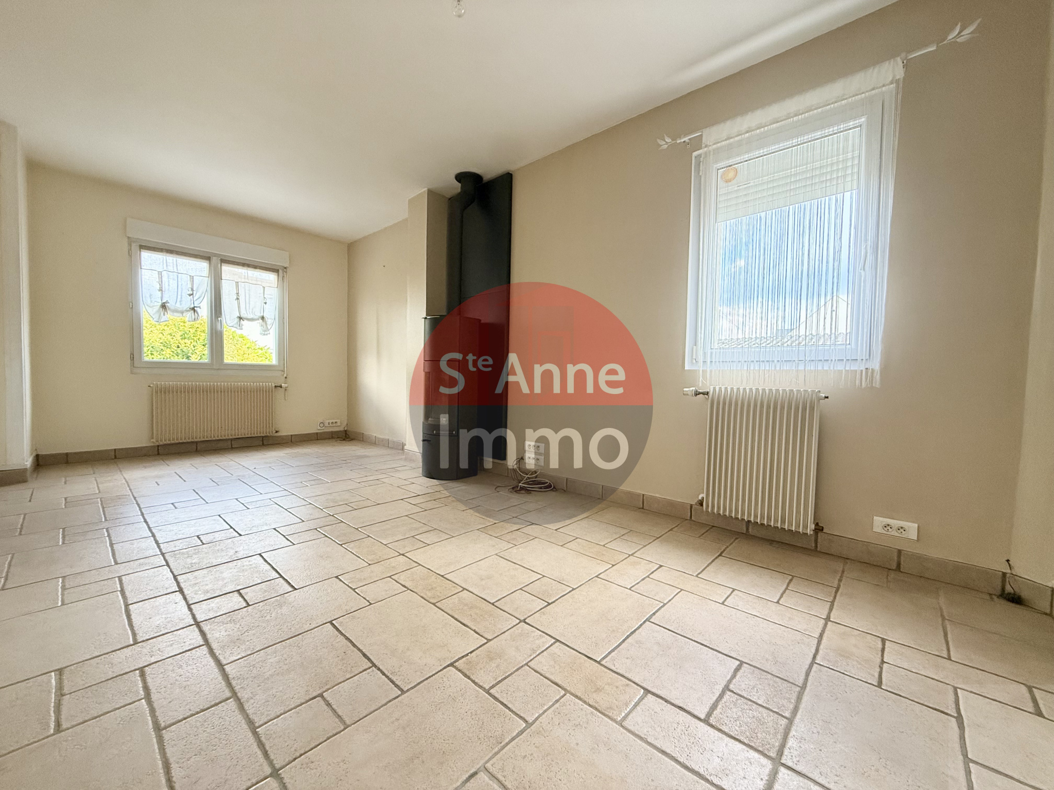 Immo80 – L'immobilier à Amiens et dans la Somme-AMIENS – QUARTIER VAL D’AVRE – MAISON SEMI MITOYENNE – 3 CHAMBRES –...