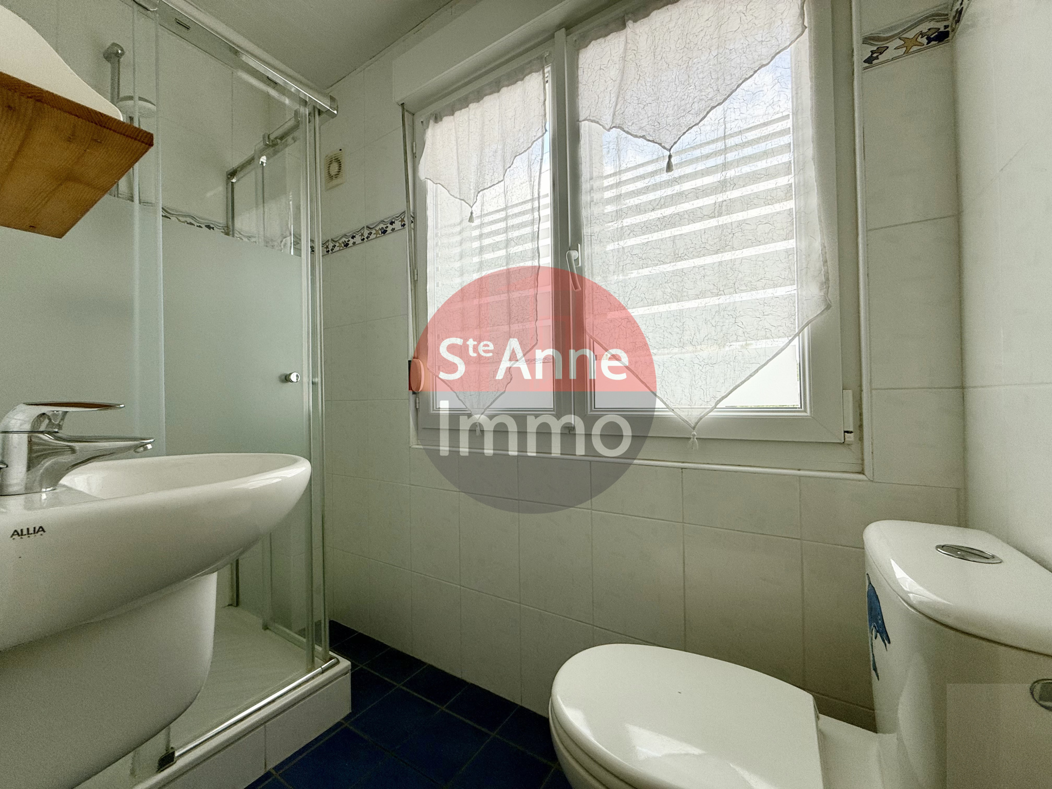 Immo80 – L'immobilier à Amiens et dans la Somme-AMIENS – QUARTIER VAL D’AVRE – MAISON SEMI MITOYENNE – 3 CHAMBRES – GARAGE – JARDIN – STATIONNEMENT PRIVATIF