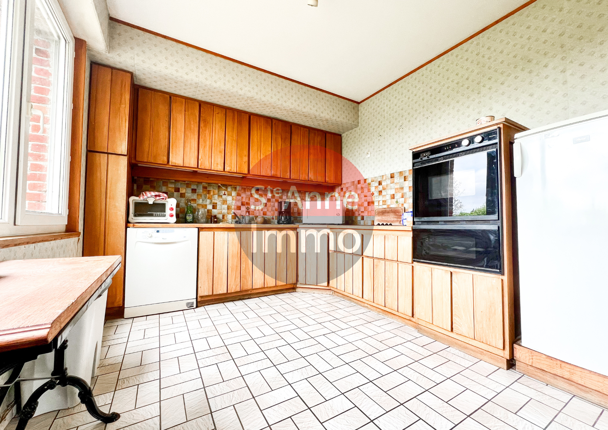 Immo80 – L'immobilier à Amiens et dans la Somme-PROCHE ALBERT – PAVILLON INDIVIDUEL /MAISON D’ARCHITECTE 170M2- 3 CHAMBRES – GRAND GARAGE