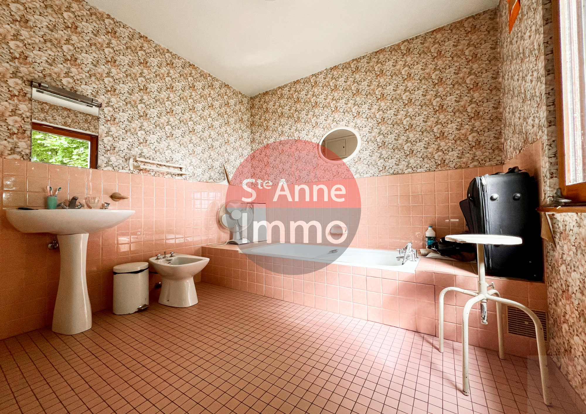 Immo80 – L'immobilier à Amiens et dans la Somme-PROCHE ALBERT – PAVILLON INDIVIDUEL /MAISON D’ARCHITECTE 170M2- 3 CHAMBRES – GRAND GARAGE