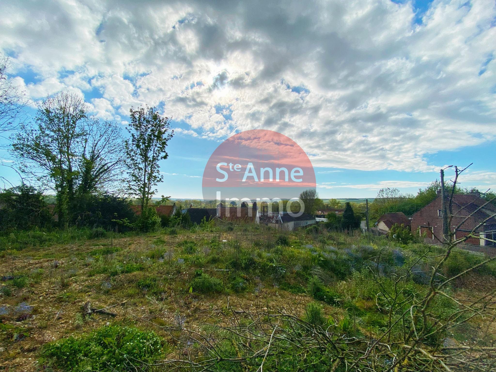 Immo80 – L'immobilier à Amiens et dans la Somme-HANGEST SUR SOMME – TERRAIN A BATIR – 1900m2