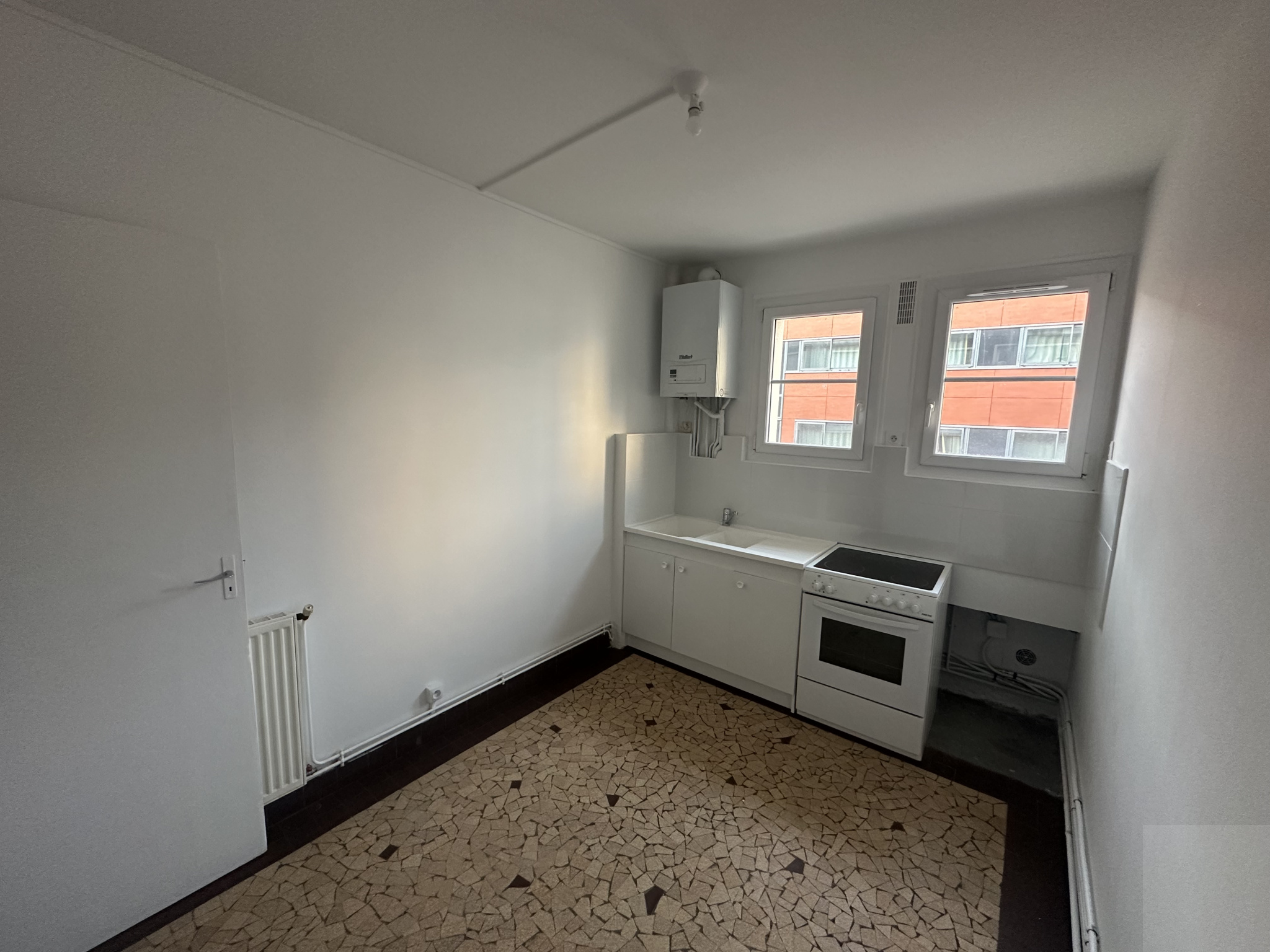 Immo80 – L'immobilier à Amiens et dans la Somme-AMIENS – QUARTIER SAINT-GERMAIN – APPARTEMENT T2 – NON-MEUBLE