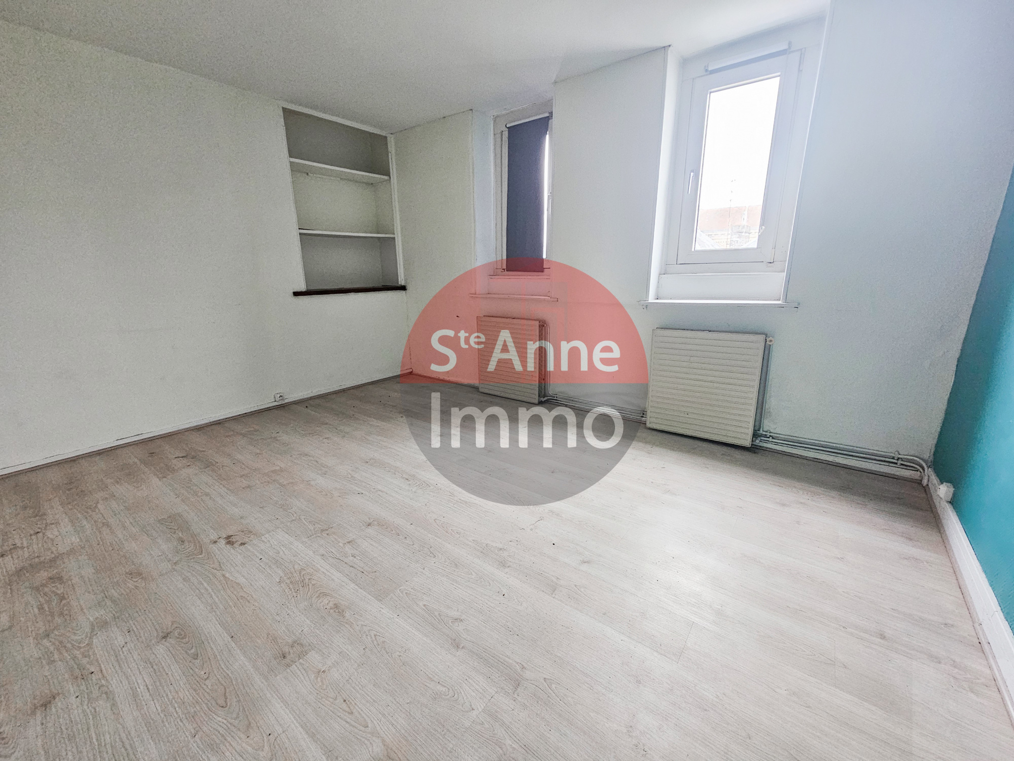 Immo80 – L'immobilier à Amiens et dans la Somme-AMIENS – SAINTE ANNE – 5 MIN GARE ET CENTRE VILLE – IMMEUBLE DE RAPPORT AVEC BURAUX – RENTABILITE 8%