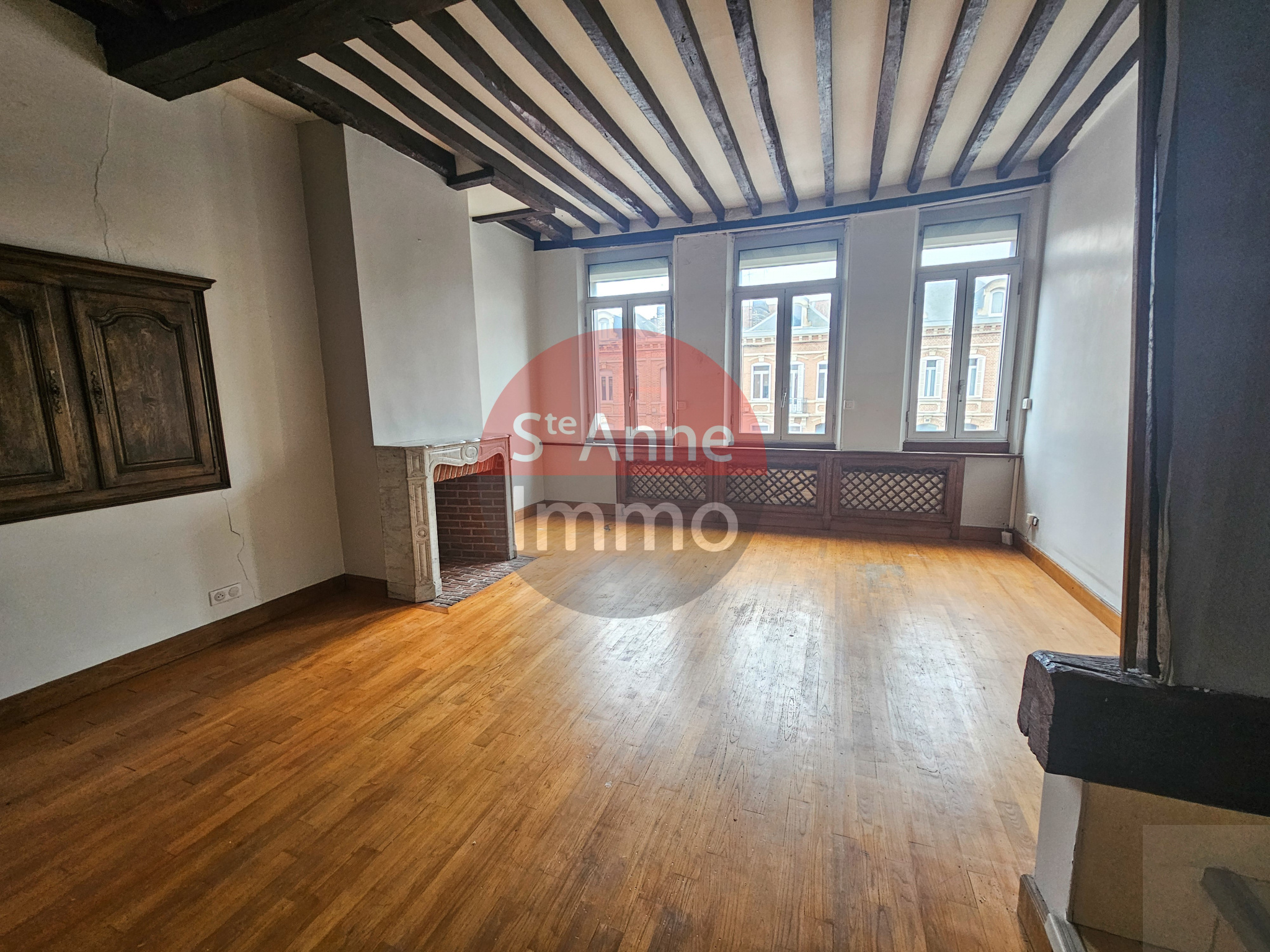 Immo80 – L'immobilier à Amiens et dans la Somme-AMIENS – SAINTE ANNE – 5 MIN GARE ET CENTRE VILLE – IMMEUBLE DE RAPPORT AVEC BURAUX – RENTABILITE 8%