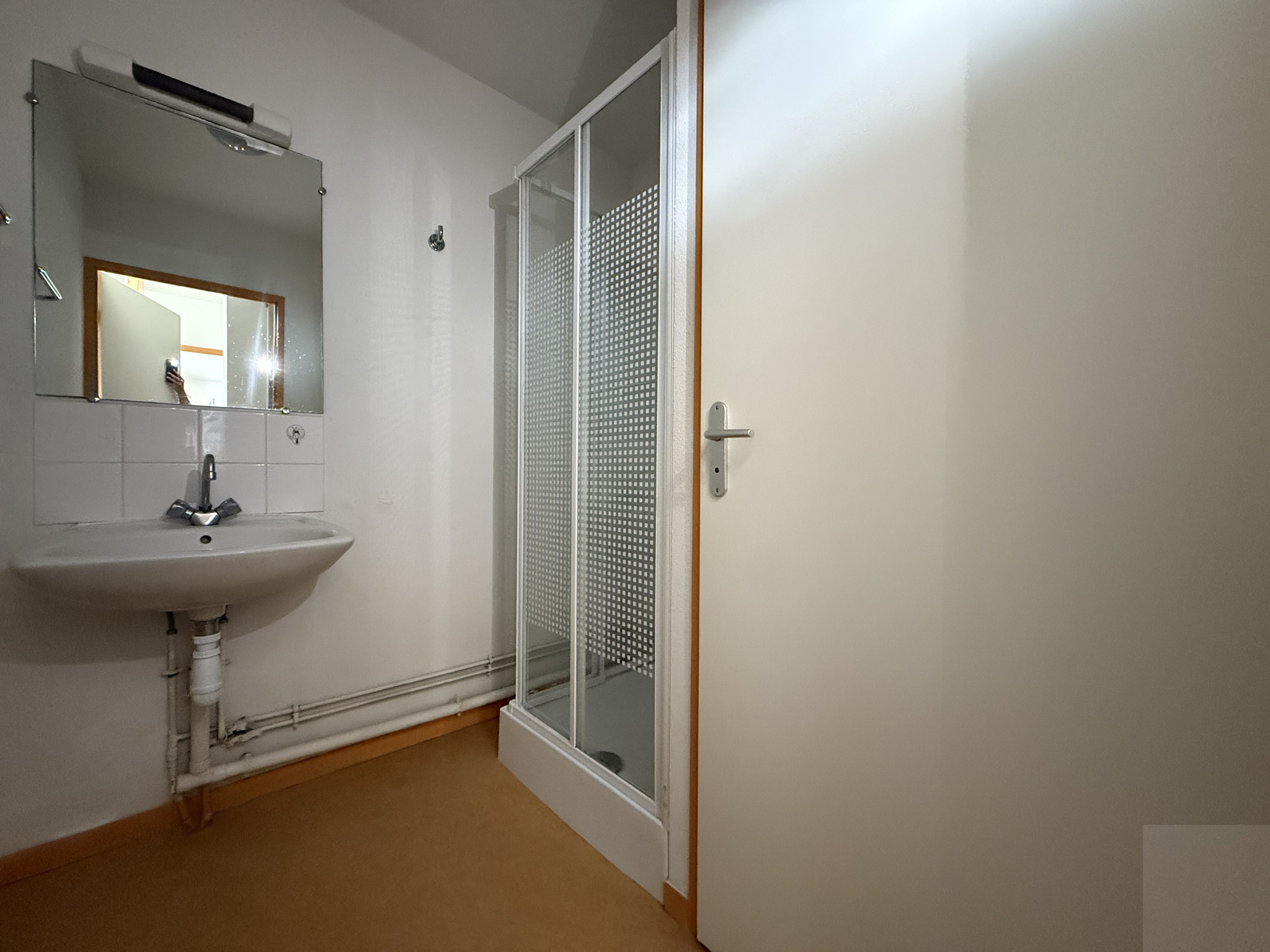 Immo80 – L'immobilier à Amiens et dans la Somme-AMIENS – QUARTIER SAINT MAURICE – APPARTEMENT T1 BIS – BALCON – STATIONNEMENT PRIVATIF