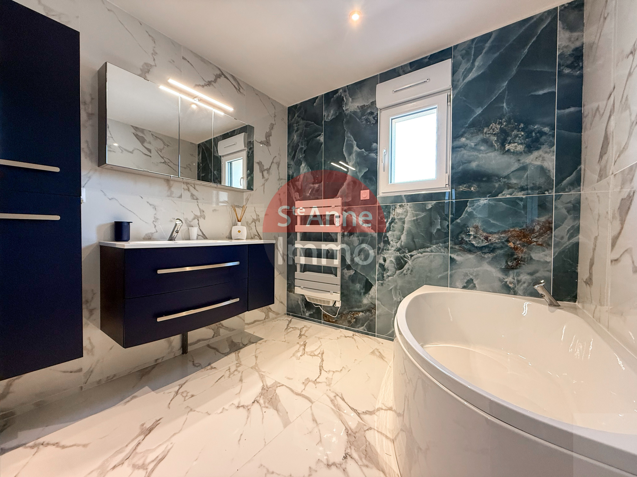 Immo80 – L'immobilier à Amiens et dans la Somme-SAVY – PAVILLON INDIVIDUEL ELEVE SUR SOUS SOL COMPLET – PLAIN PIED – 3 CHAMBRES – GARAGE – ATELIER – TERRASSE