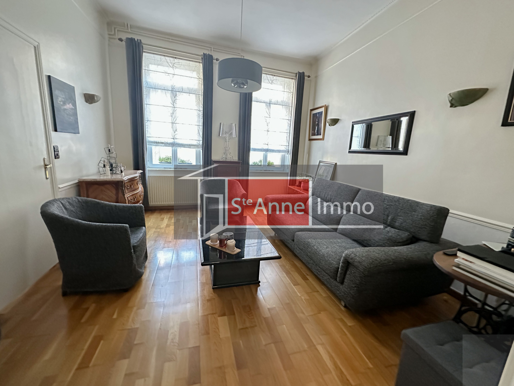 Immo80 – L'immobilier à Amiens et dans la Somme-AMIENS – CENTRE VILLE/CATHEDRALE – MAISON BOURGEOISE – 150M2 – COUR – PLACE DE PARKING