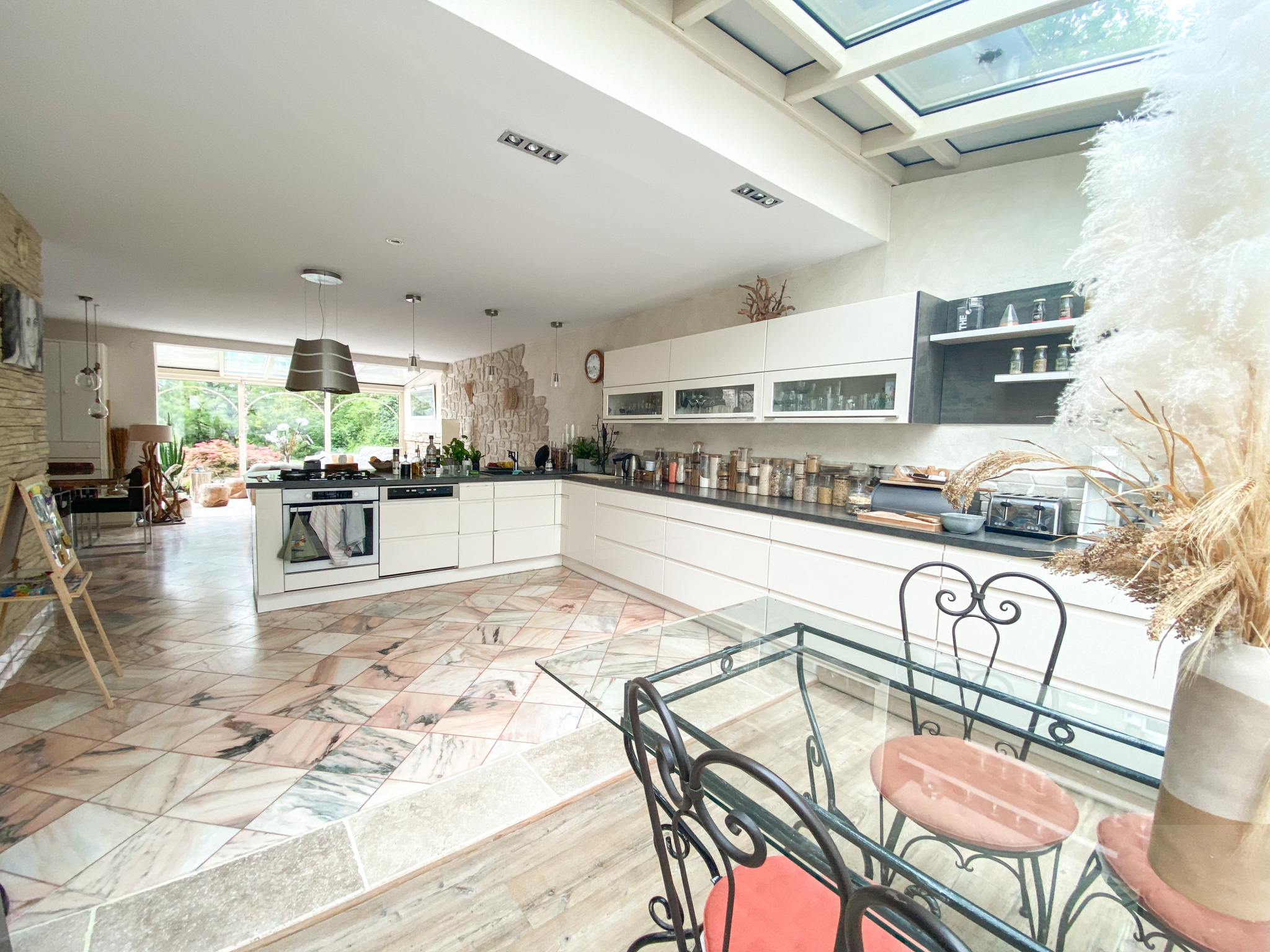 Immo80 – L'immobilier à Amiens et dans la Somme-PAVILLON 231M2 – 4 CHAMBRES – JARDIN – TYPE 2 EN LOCATION