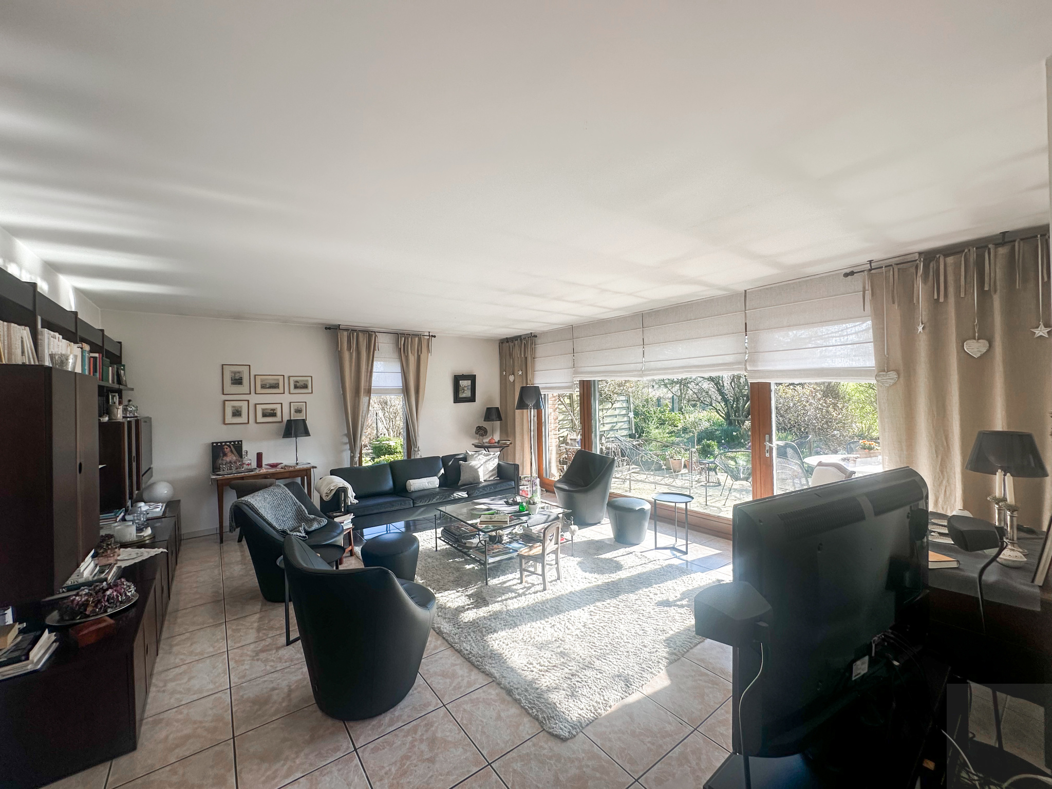 Immo80 – L'immobilier à Amiens et dans la Somme-MONTDIDIER – PAVILLON INDIVIDUEL – SOUS-SOL COMPLET – 6 CHAMBRES
