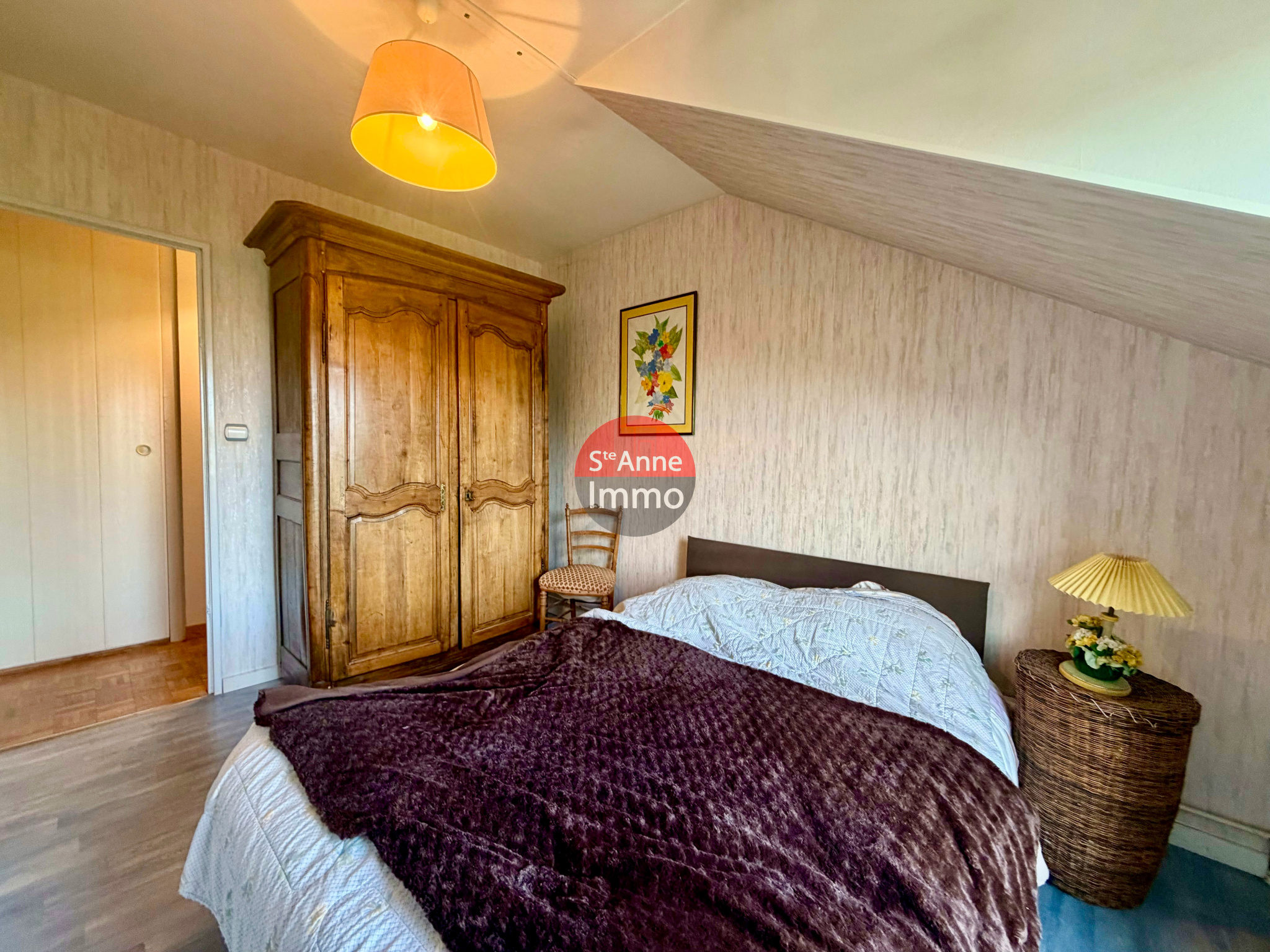 Immo80 – L'immobilier à Amiens et dans la Somme-AMIENS – QUARTIER VAL D&rsquo;AVRE – PAVILLON MITOYEN – 3 CHAMBRES – JARDIN – TERRASSE – GARAGE