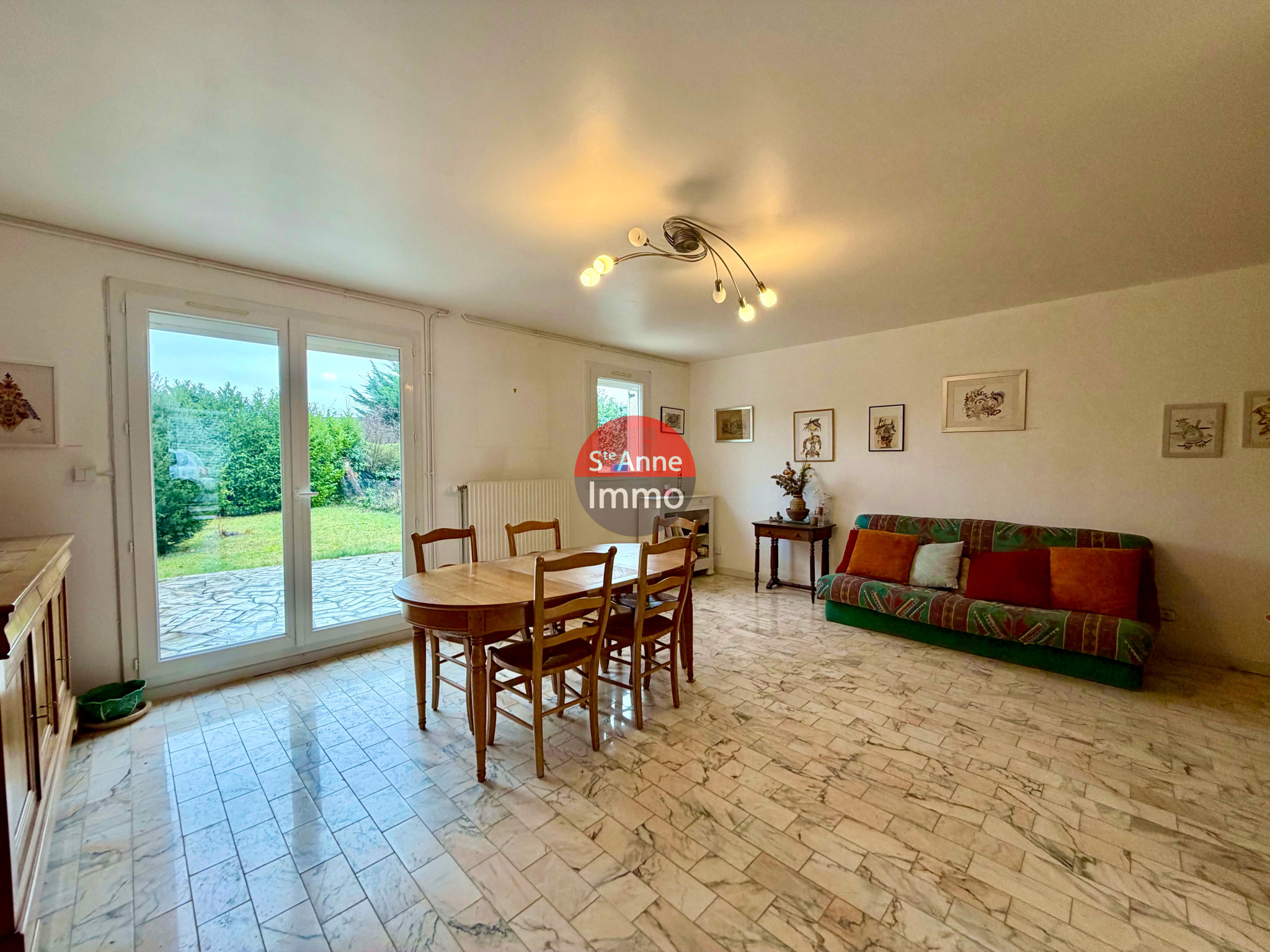 Immo80 – L'immobilier à Amiens et dans la Somme-AMIENS – QUARTIER VAL D&rsquo;AVRE – PAVILLON MITOYEN – 3 CHAMBRES –...