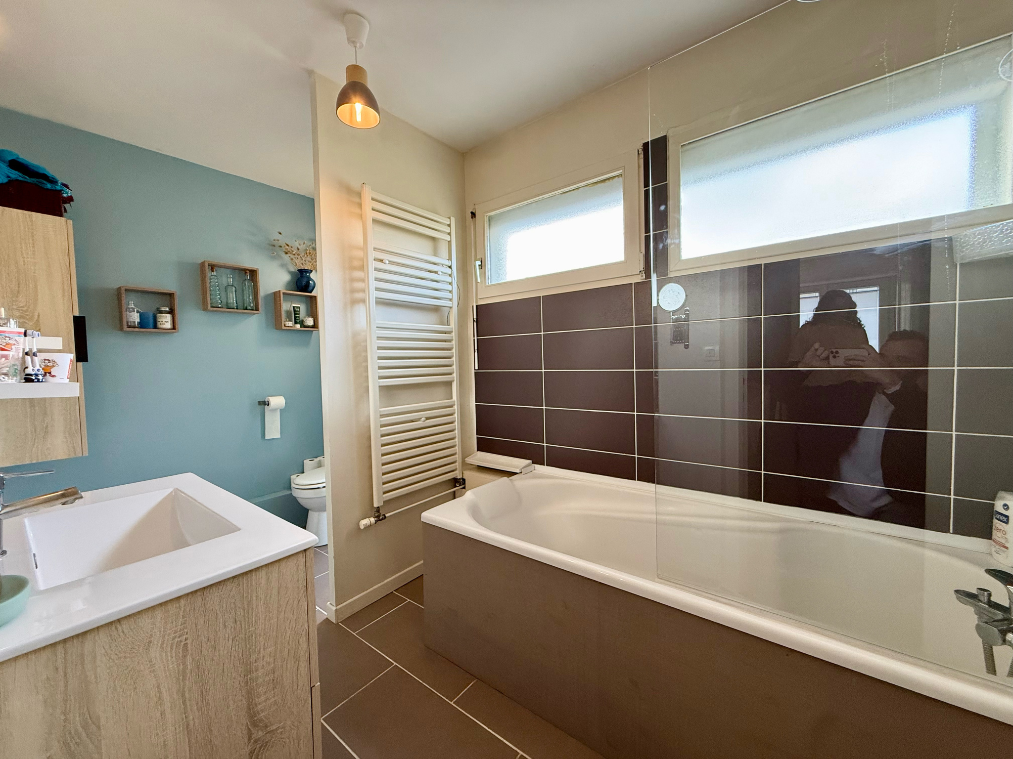 Immo80 – L'immobilier à Amiens et dans la Somme-AMIENS SUD EST – MAISON SEMI MITOYENNE – 3 CHAMBRES – SOUS SOL – GARAGE – JARDIN – DEPENDANCE