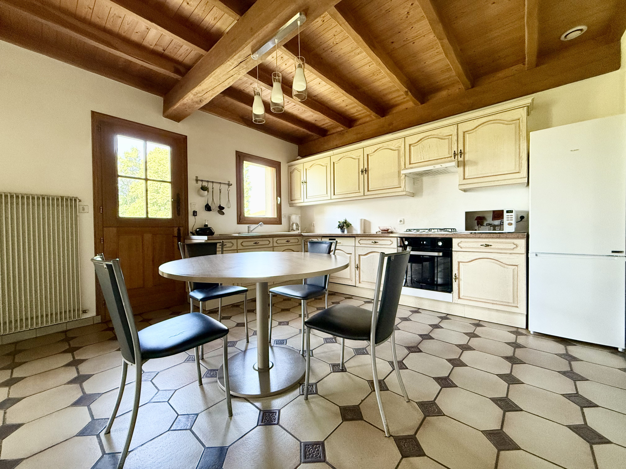 Immo80 – L'immobilier à Amiens et dans la Somme-BUIGNY SAINT MACLOU – PAVILLON INDIVIDUEL – 6 CHAMBRES – JARDIN – GARAGE