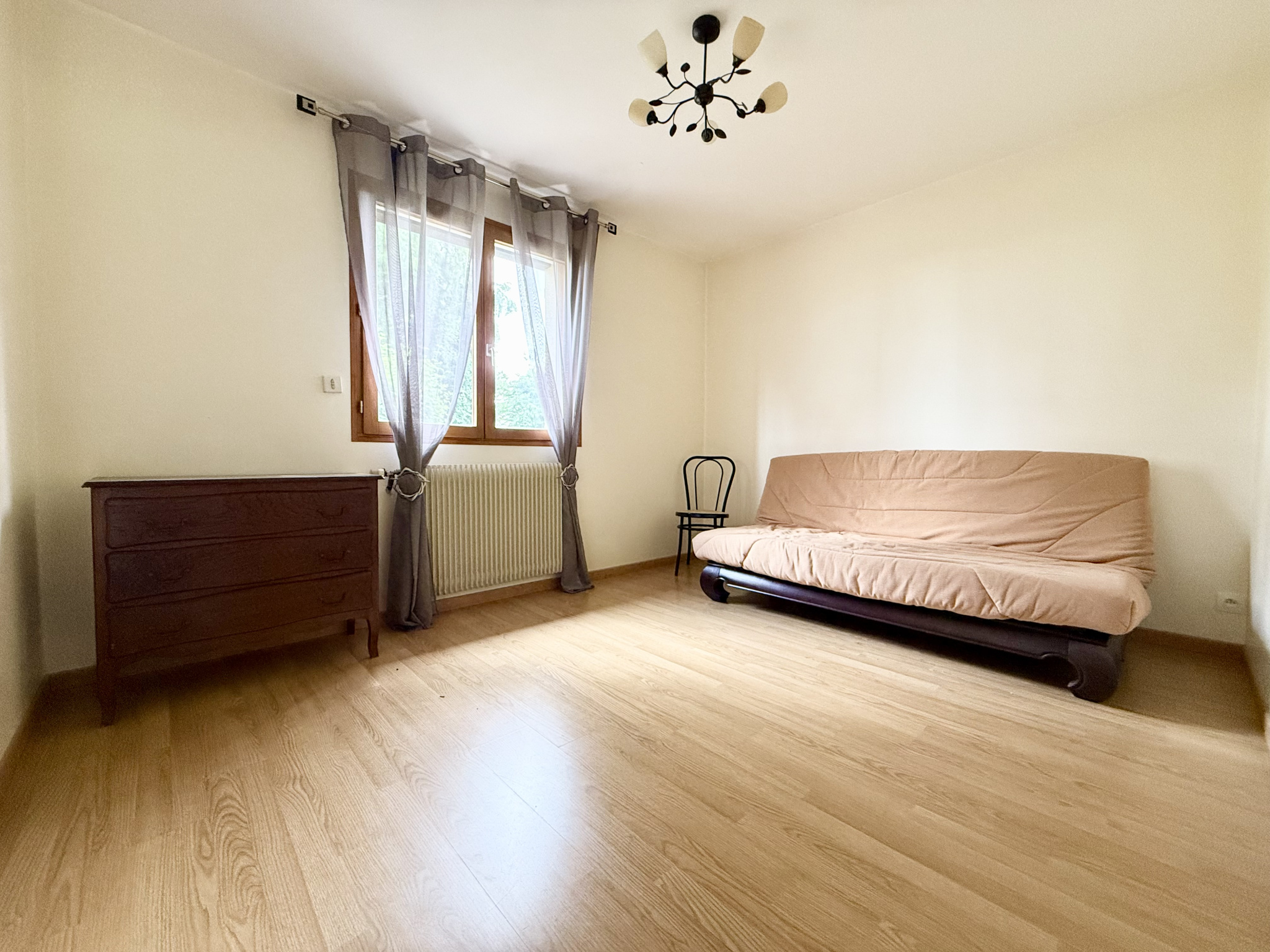 Immo80 – L'immobilier à Amiens et dans la Somme-BUIGNY SAINT MACLOU – PAVILLON INDIVIDUEL – 6 CHAMBRES – JARDIN – GARAGE