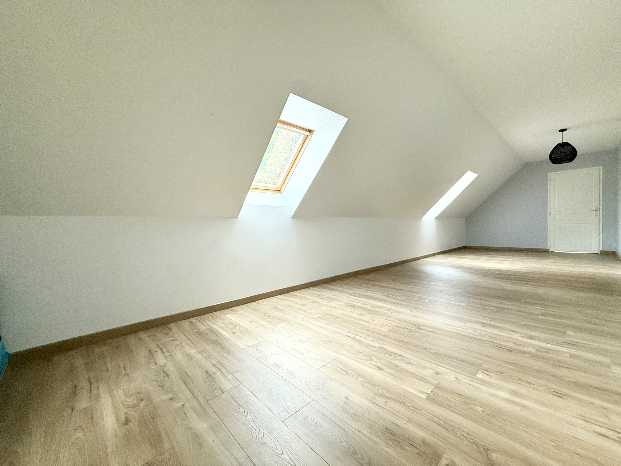 Immo80 – L'immobilier à Amiens et dans la Somme-BUIGNY SAINT MACLOU – PAVILLON INDIVIDUEL – 6 CHAMBRES – JARDIN – GARAGE