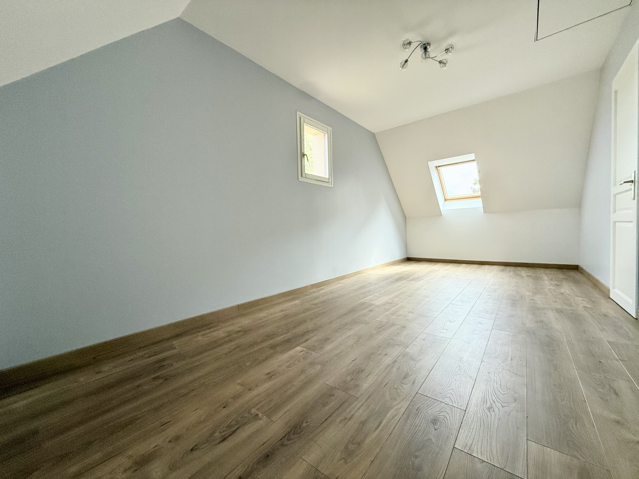 Immo80 – L'immobilier à Amiens et dans la Somme-BUIGNY SAINT MACLOU – PAVILLON INDIVIDUEL – 6 CHAMBRES – JARDIN – GARAGE