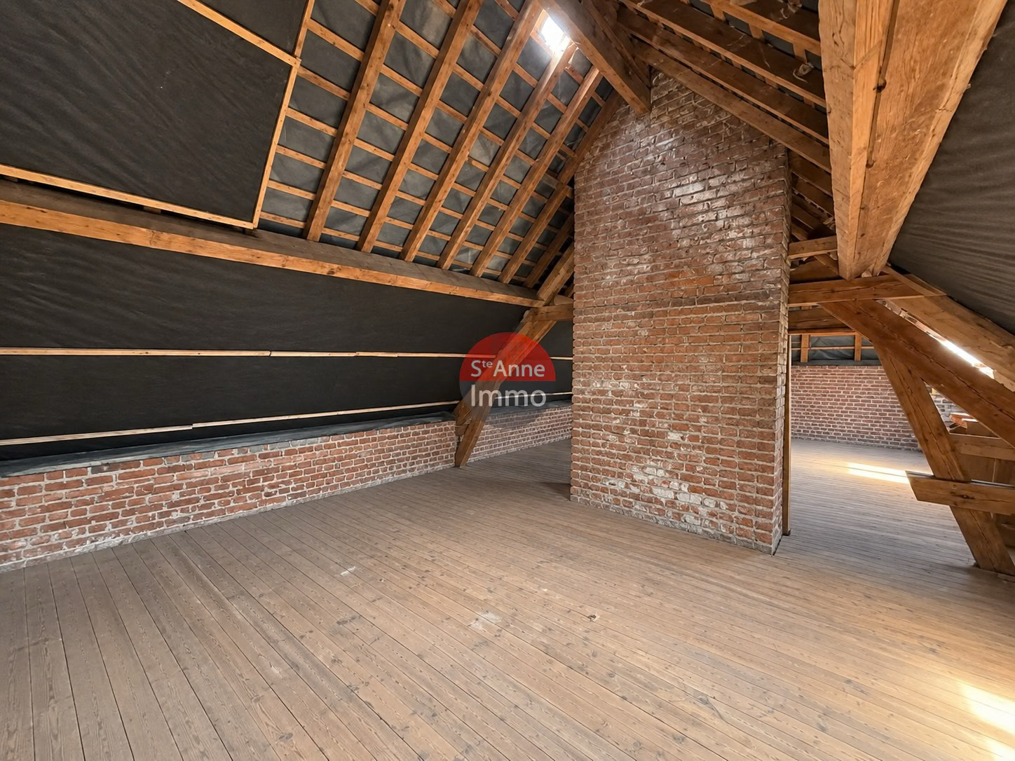 Immo80 – L'immobilier à Amiens et dans la Somme-PARVILLERS-LE-QUESNOY – MAISON SEMI-MITOYENNE – 2 CHAMBRES – GRENIER – TRAVAUX – JARDIN