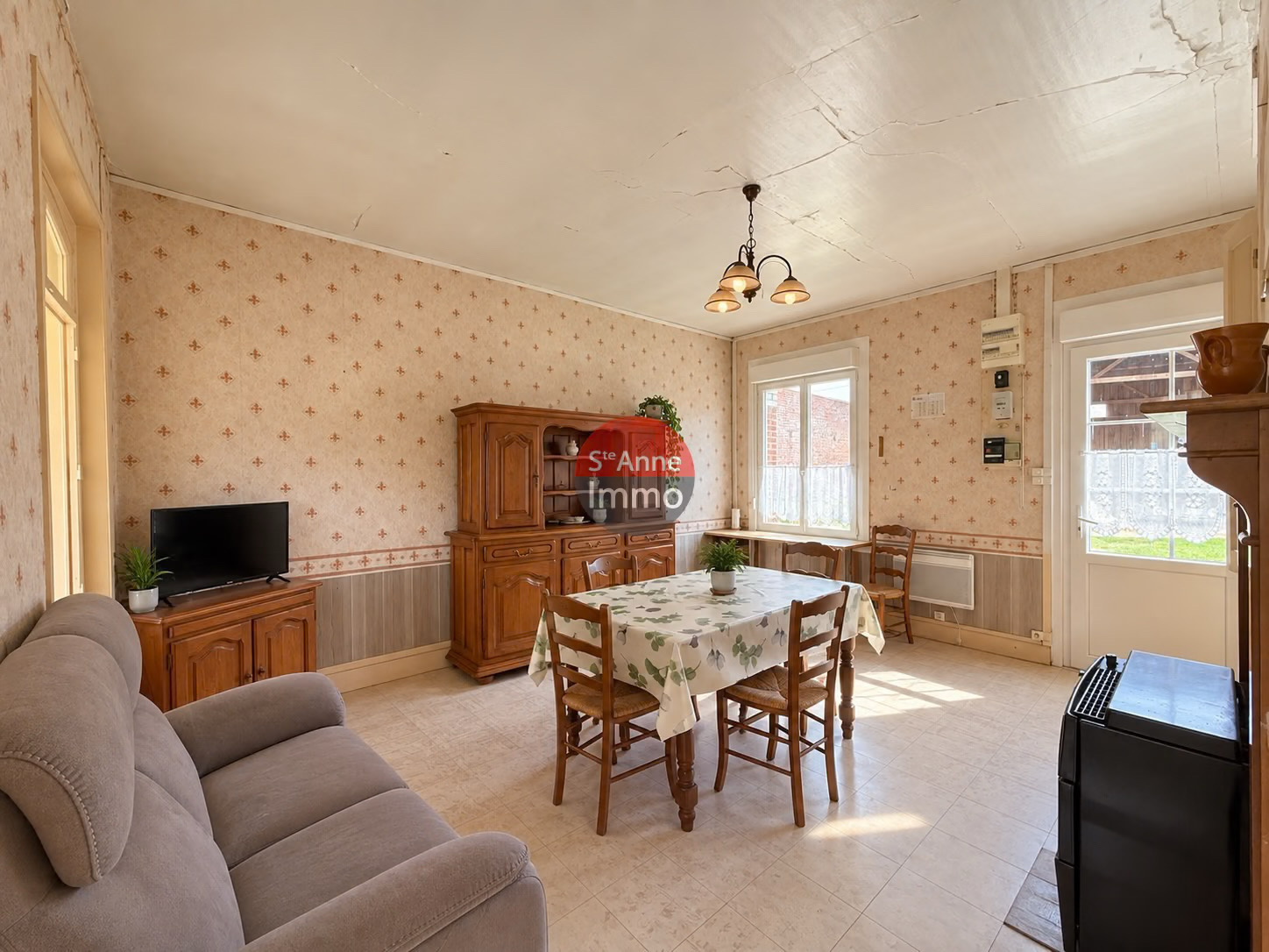 Immo80 – L'immobilier à Amiens et dans la Somme-PARVILLERS-LE-QUESNOY – MAISON SEMI-MITOYENNE – 2 CHAMBRES – GRENIER – TRAVAUX – JARDIN