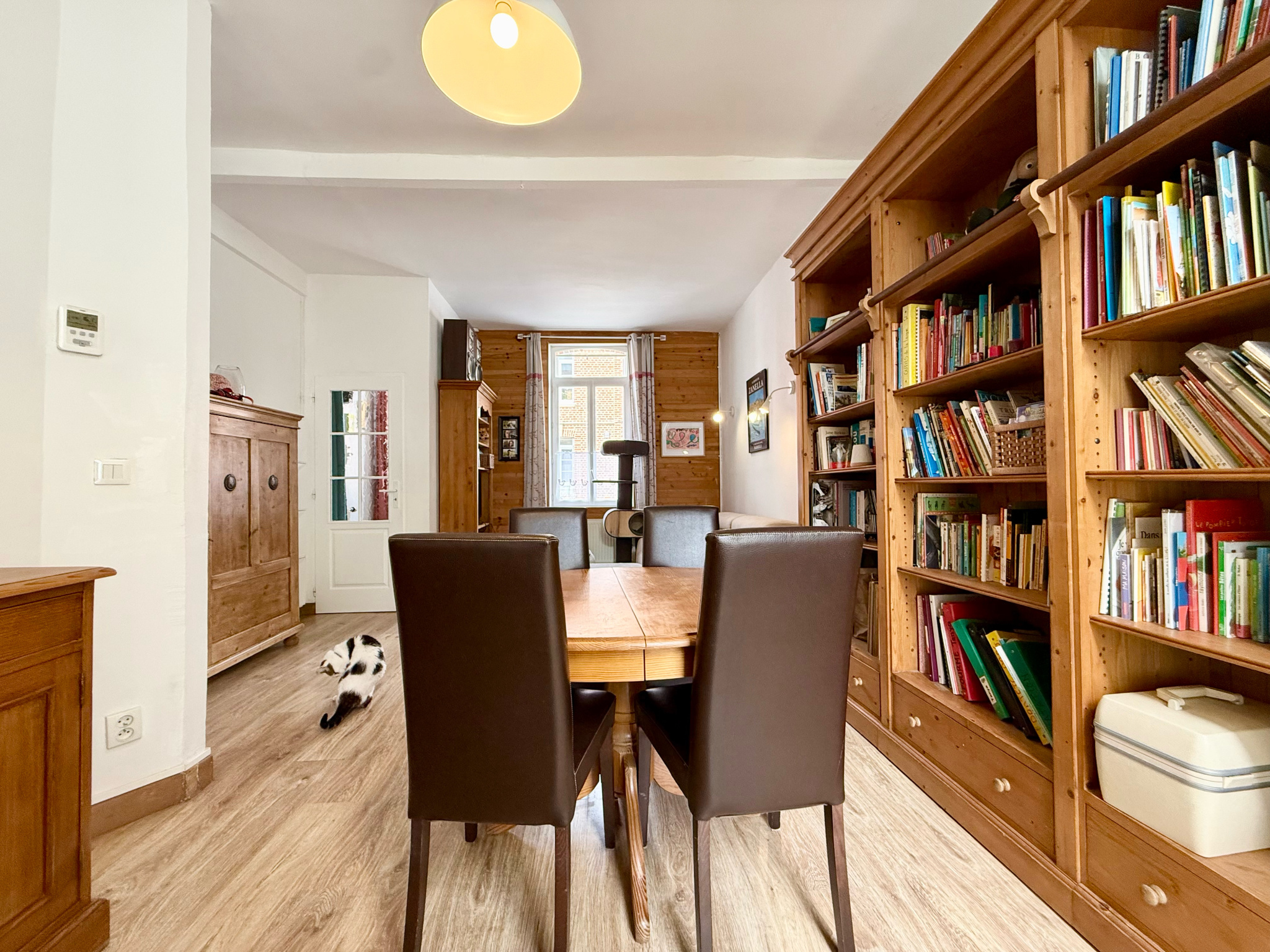 Immo80 – L'immobilier à Amiens et dans la Somme-AMIENS – QUARTIER SAINT ACHEUL – AMIENOISE – 3 CHAMBRES + 1 BUREAU – COUR