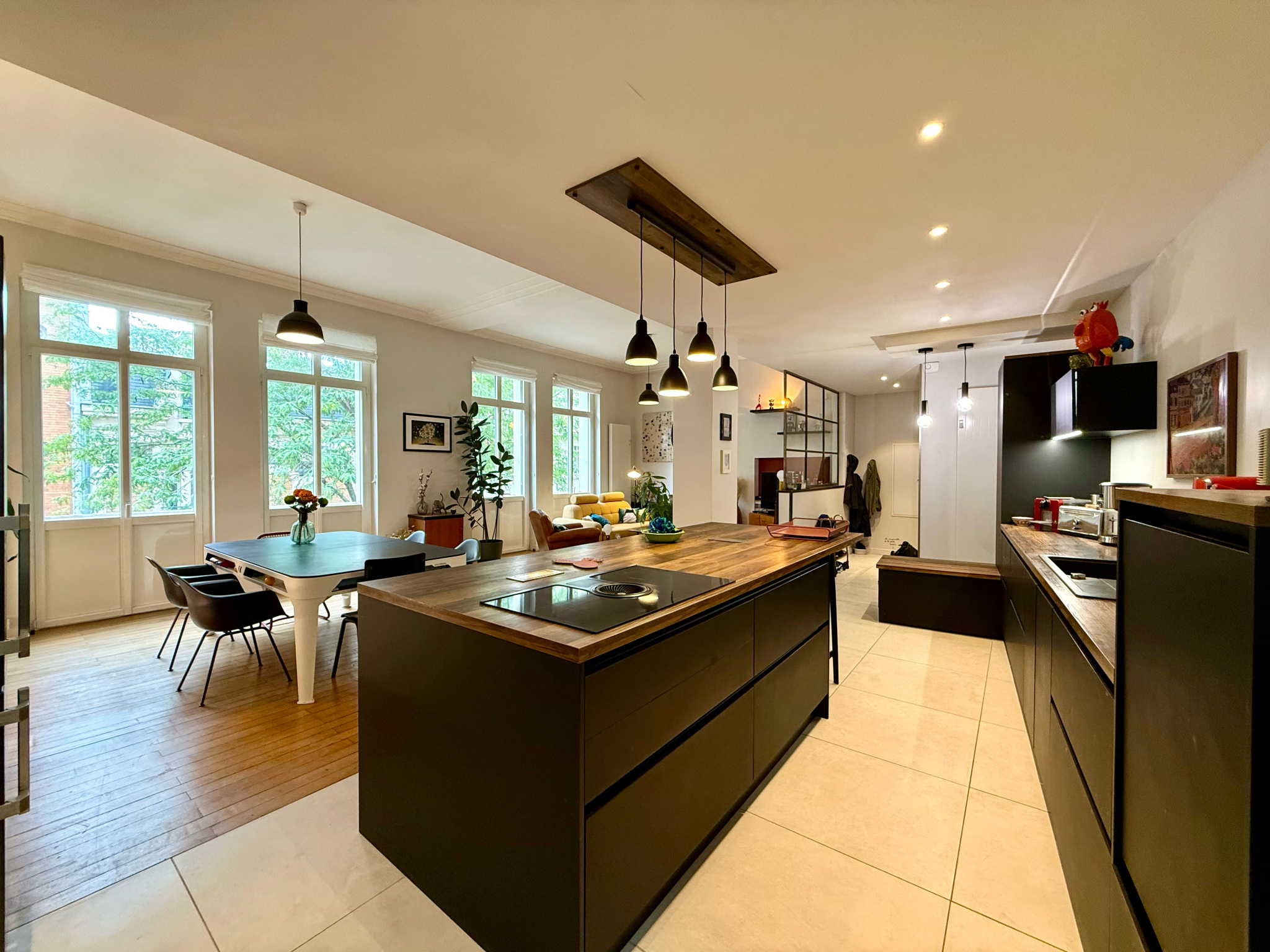 Immo80 – L'immobilier à Amiens et dans la Somme-AMIENS – CENTRE-VILLE – APPARTEMENT FAMILIALE – 150m2 – 3 CHAMBRES – 1 BUREAU – TERASSE- CAVE