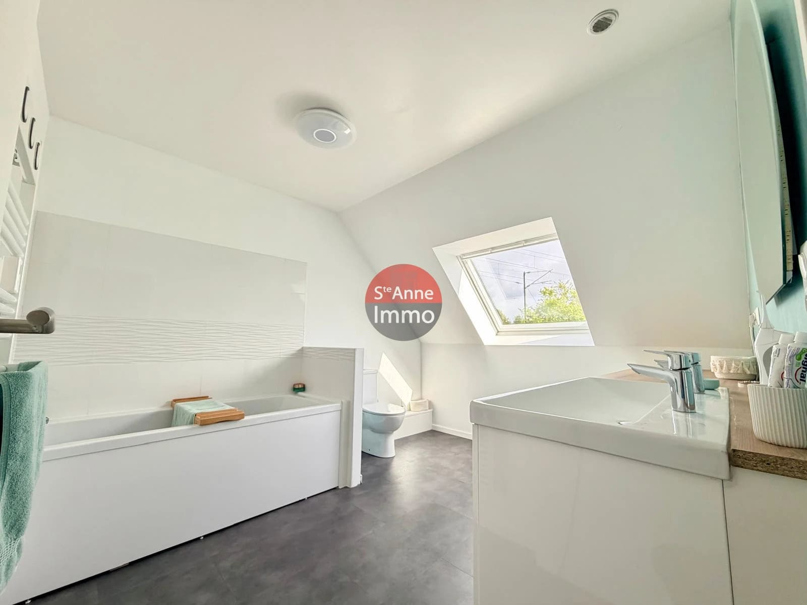 Immo80 – L'immobilier à Amiens et dans la Somme-SALOUËL – MAISON – 140 M2 – 5 CHAMBRES – JARDIN