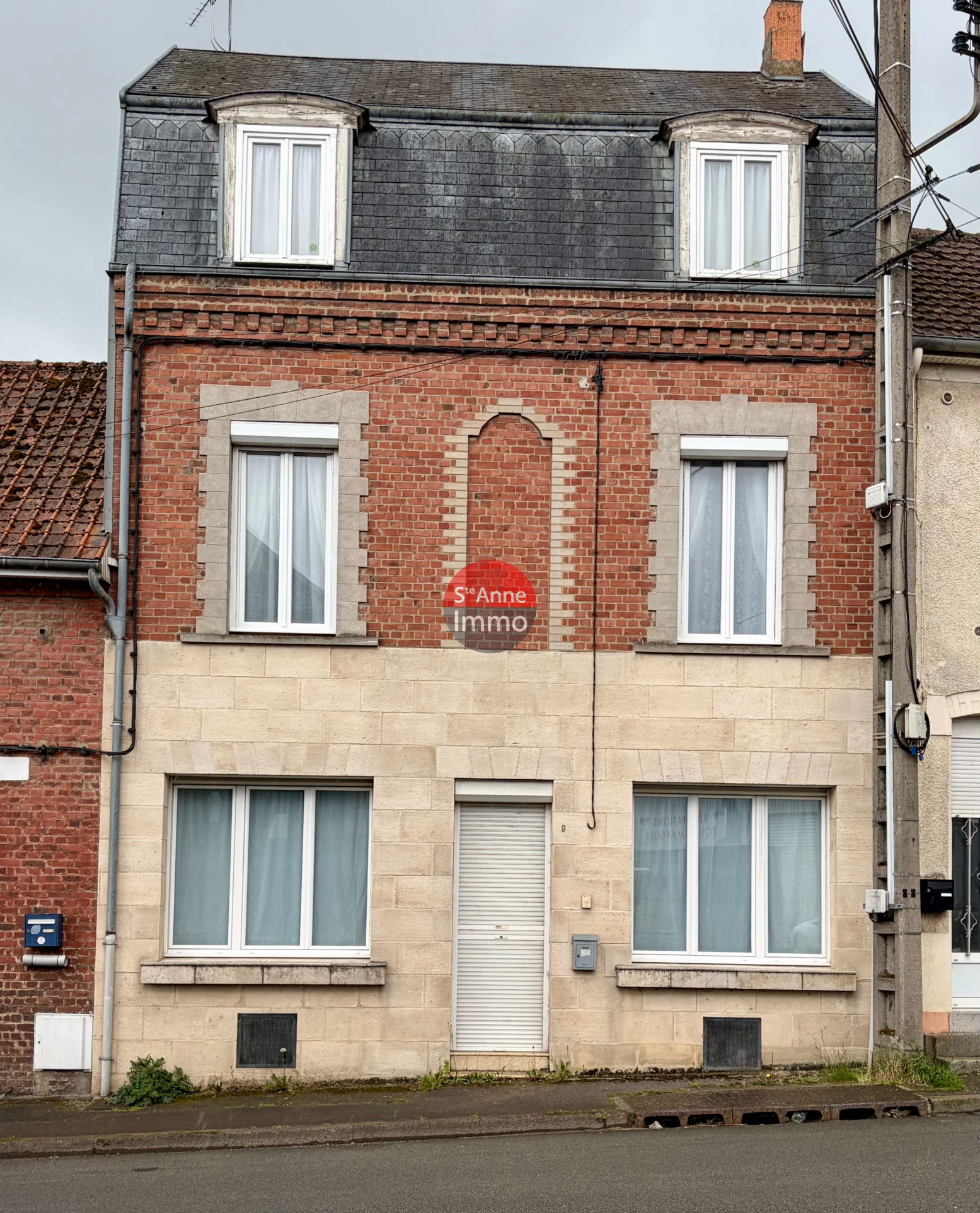 Immo80 – L'immobilier à Amiens et dans la Somme-ALBERT – MAISON MITOYENNE 175m2 – 5 CHAMBRES – JARDIN – DOUBLE GARAGE...