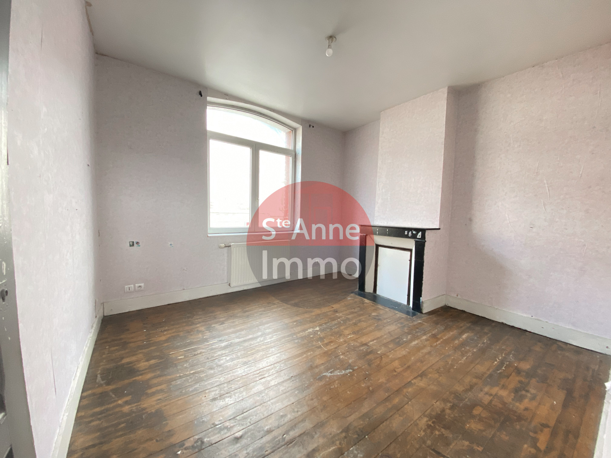 Immo80 – L'immobilier à Amiens et dans la Somme-ALBERT CENTRE- MAISON 93m2 – 2 CHAMBRES – COMBLES AMENAGEABLES – JARDIN