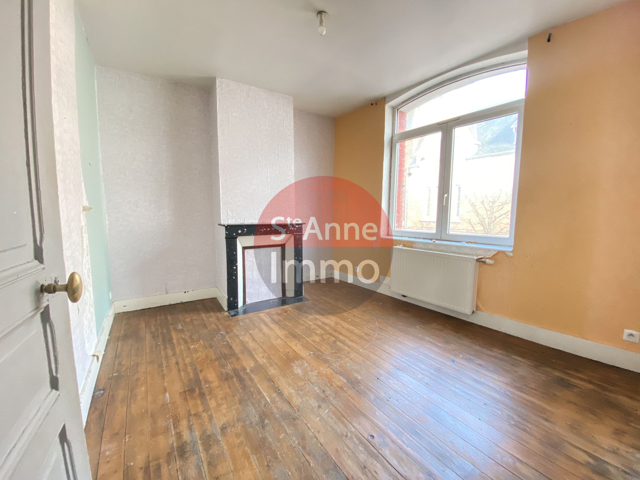Immo80 – L'immobilier à Amiens et dans la Somme-ALBERT CENTRE- MAISON 93m2 – 2 CHAMBRES – COMBLES AMENAGEABLES – JARDIN