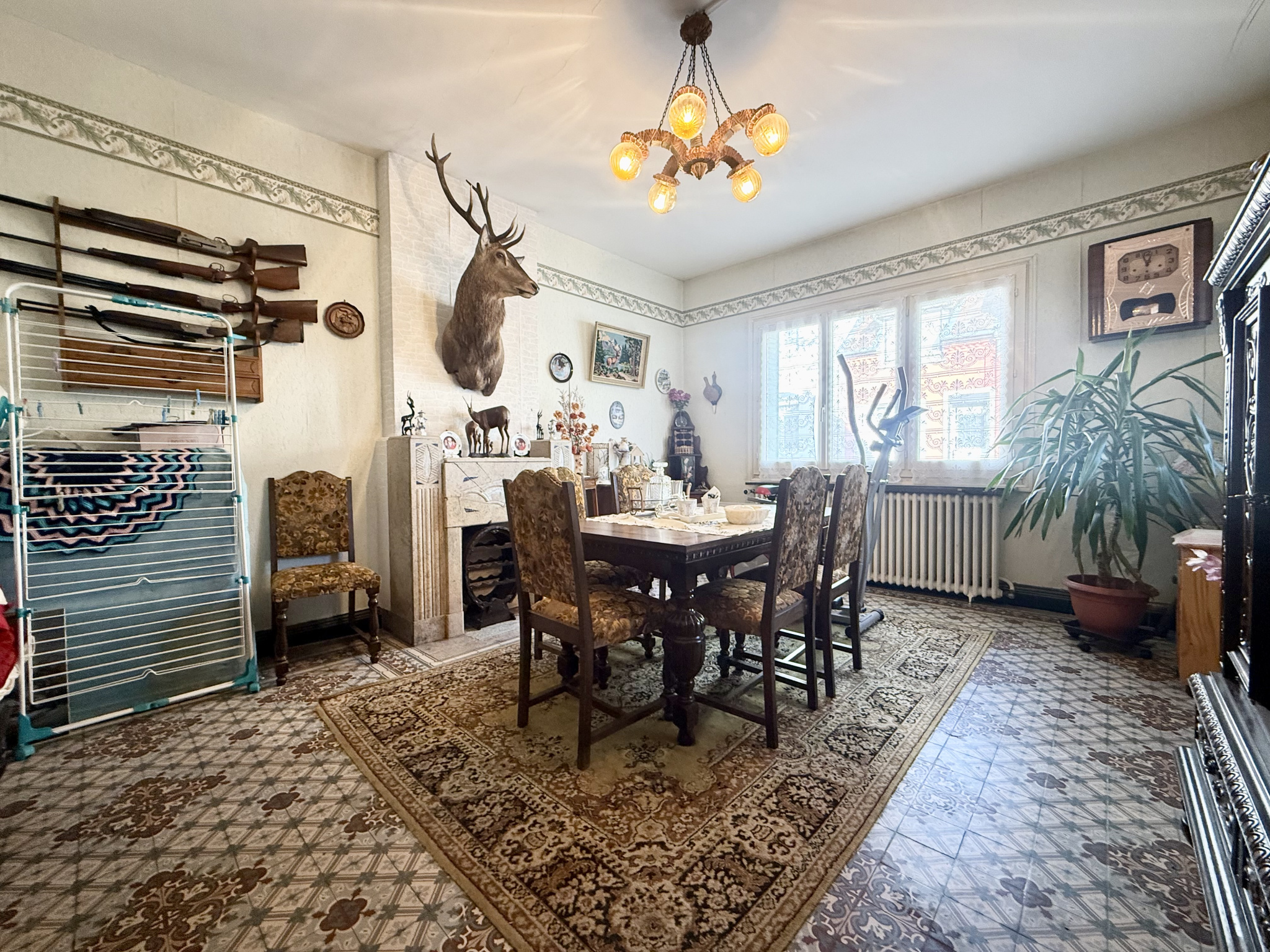 Immo80 – L'immobilier à Amiens et dans la Somme-MOREUIL – PAVILLON INDIVIDUEL – 3 CHAMBRES – DOUBLES GARAGES – JARDIN